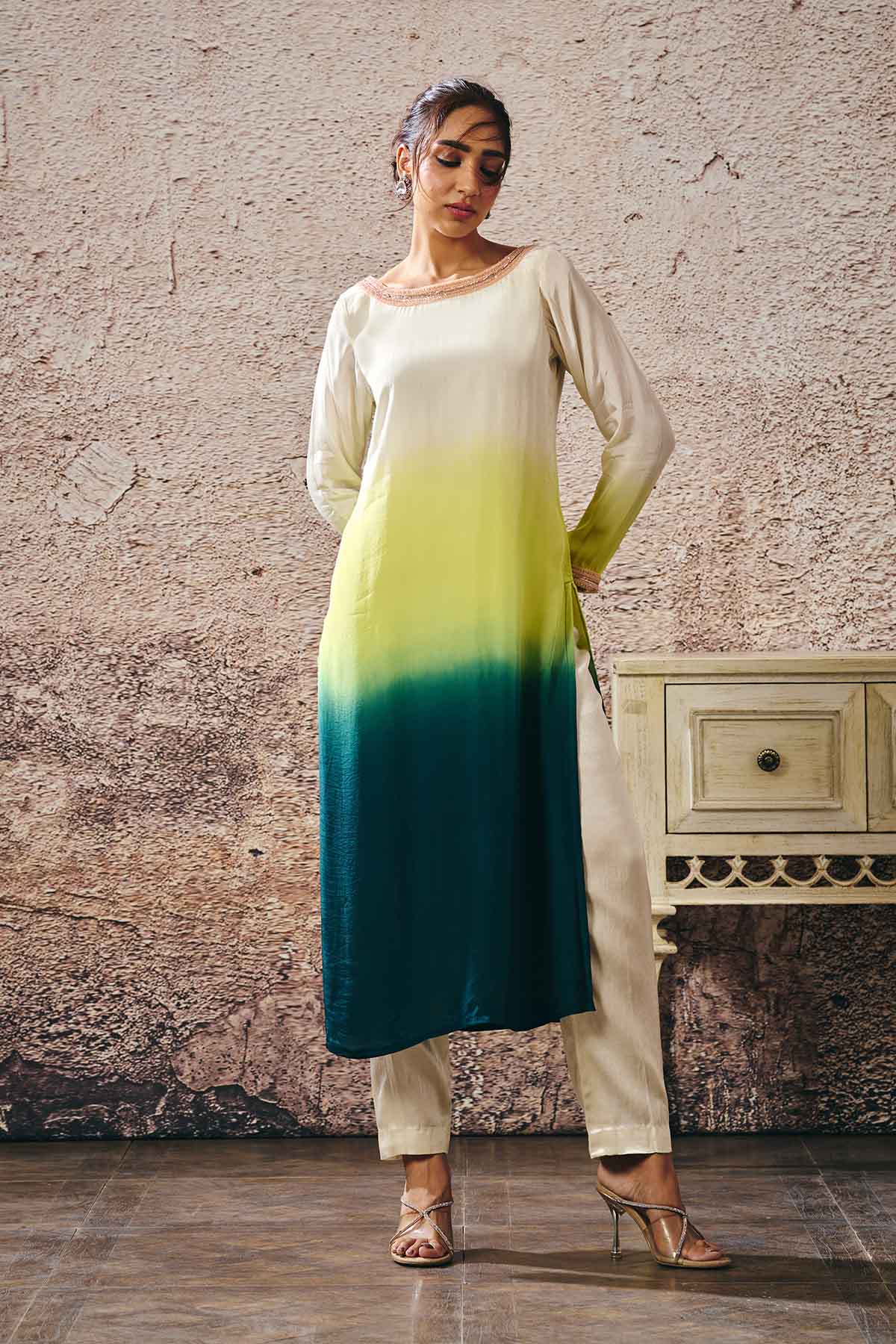 Buy Ombre Round Neck Kurta & Pants by Masumi Mewawalla for women online at ScrollnShops