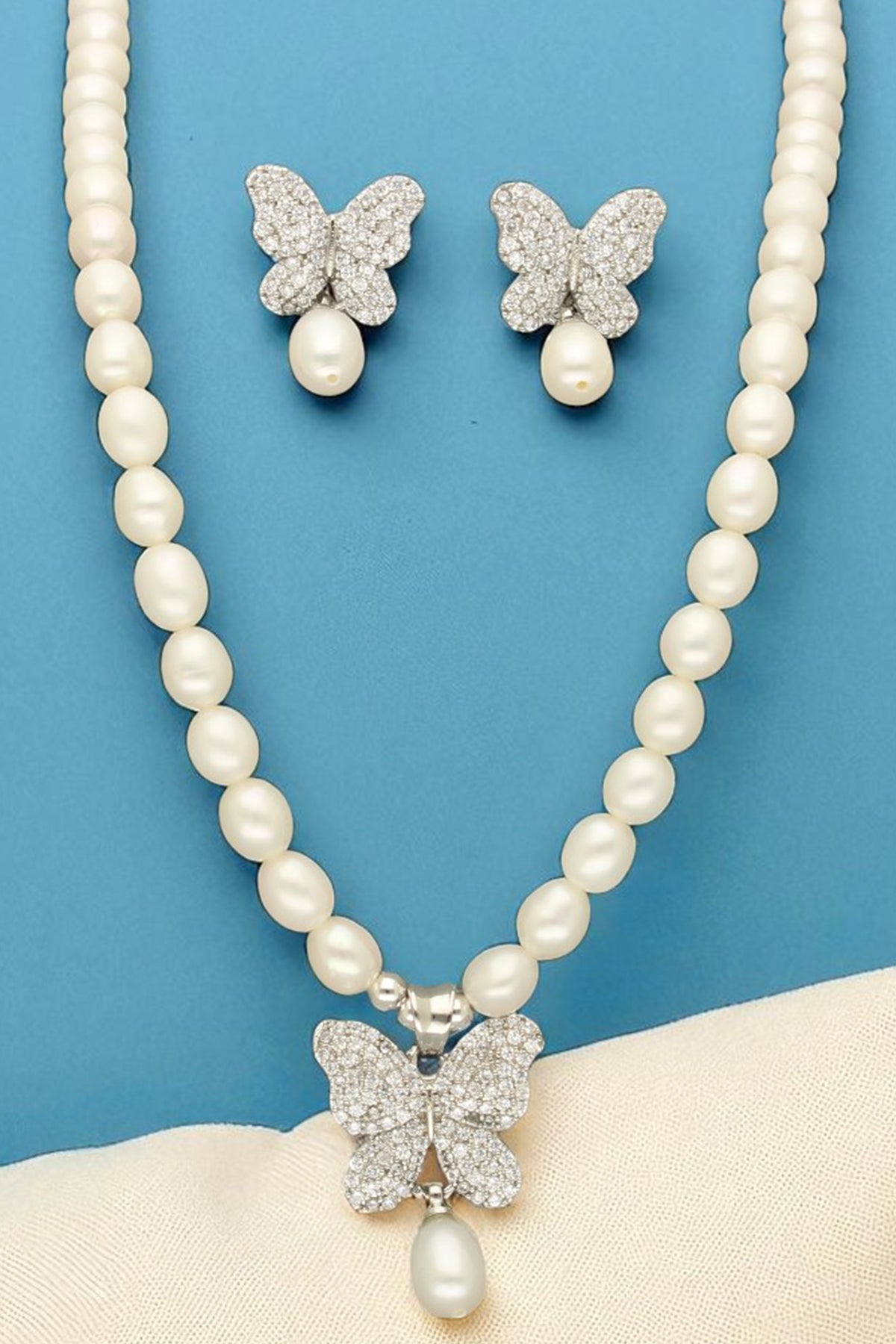 Oval Pearl Silver Jewellery Set