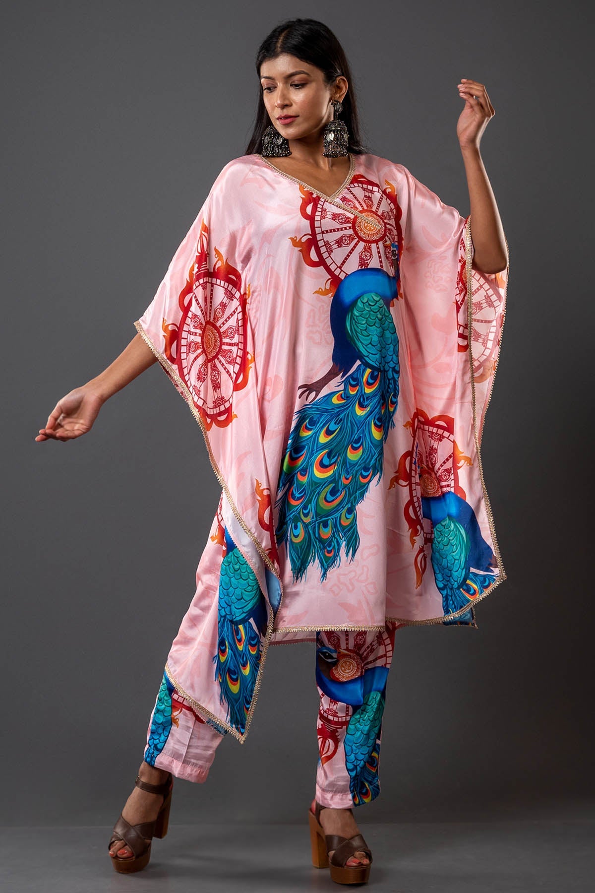 Buy Klothinn Oversized Pink Kaftan: Elegant Comfort for women At ScrollnShops