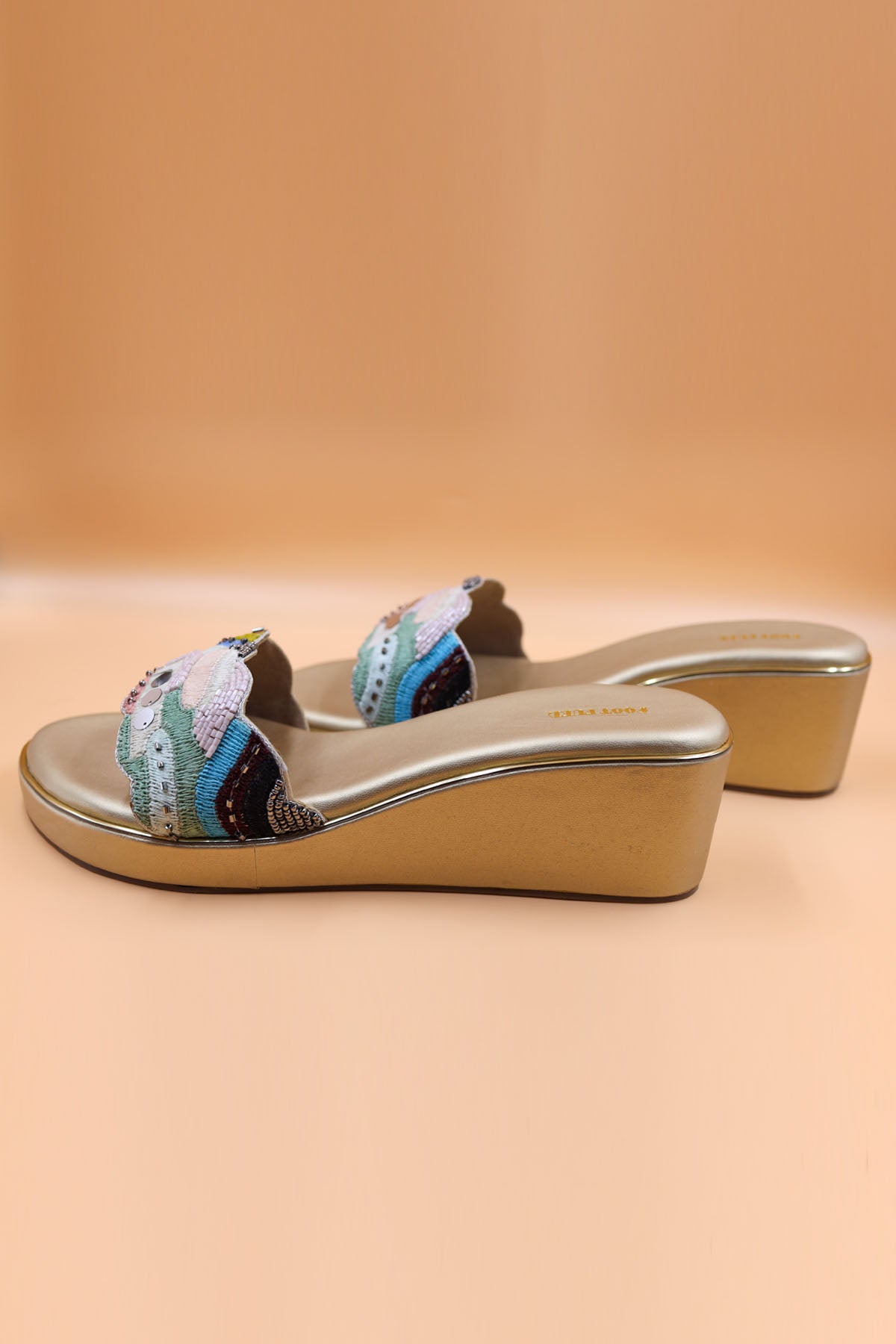 Pastel Anchor Thread Wedges