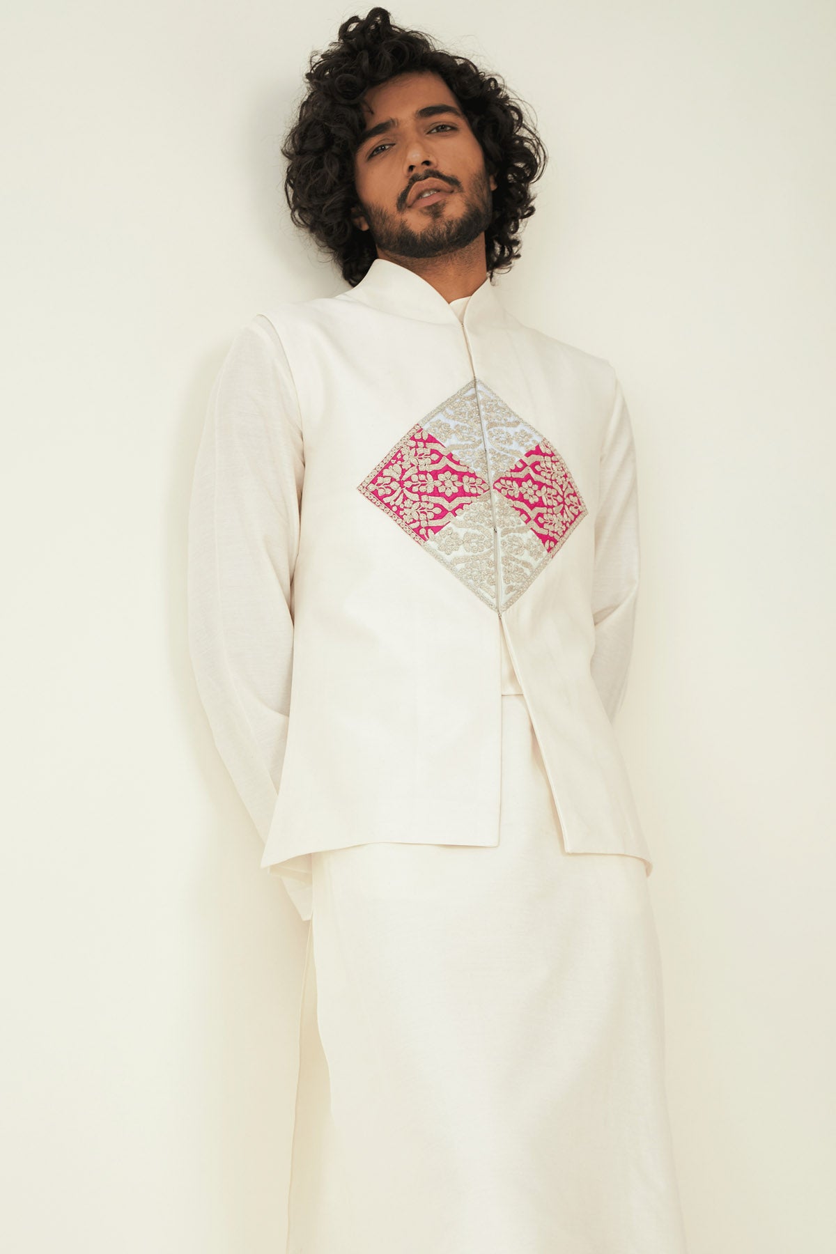 Patch & Zardozi Bundi Set