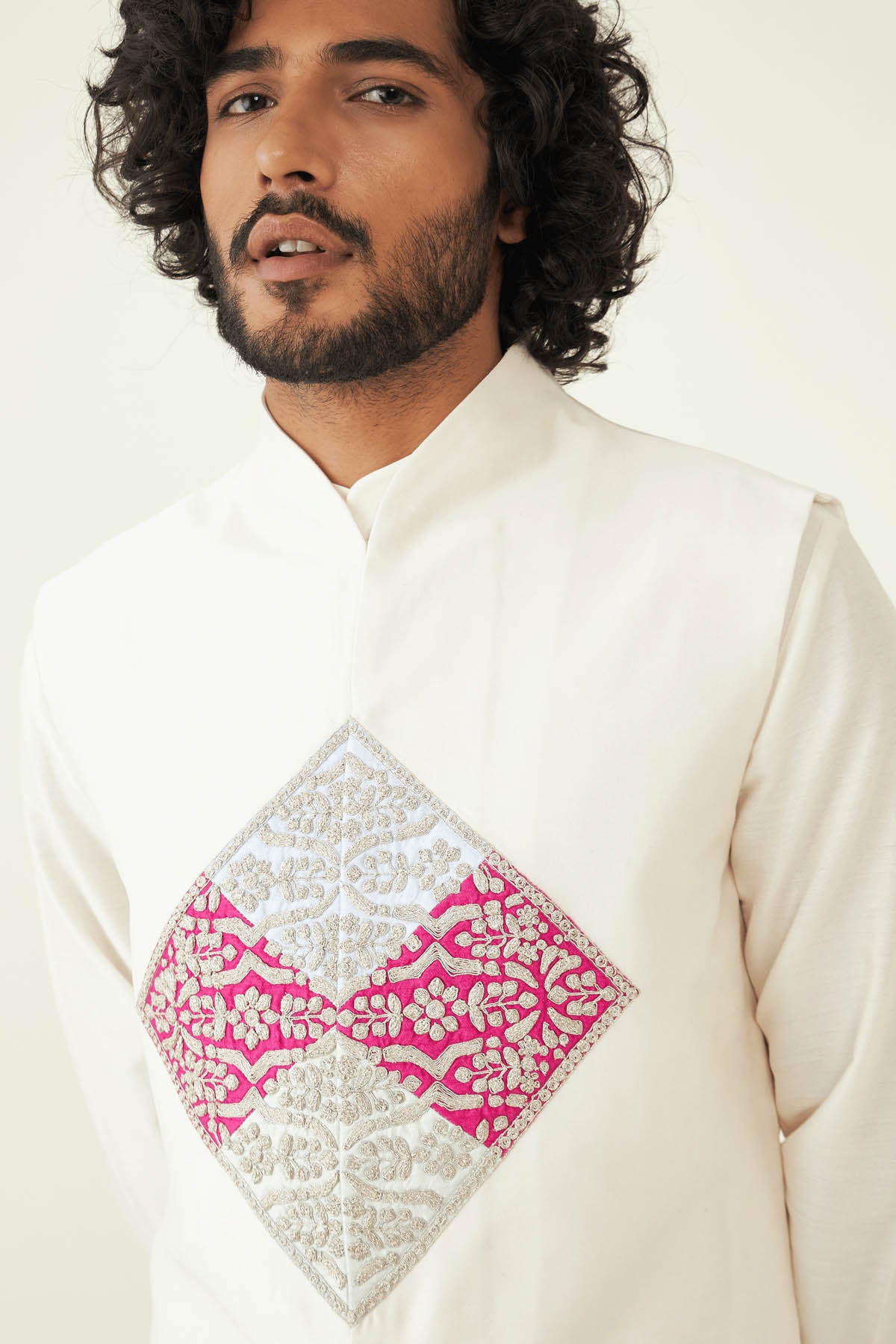 Patch & Zardozi Bundi Set