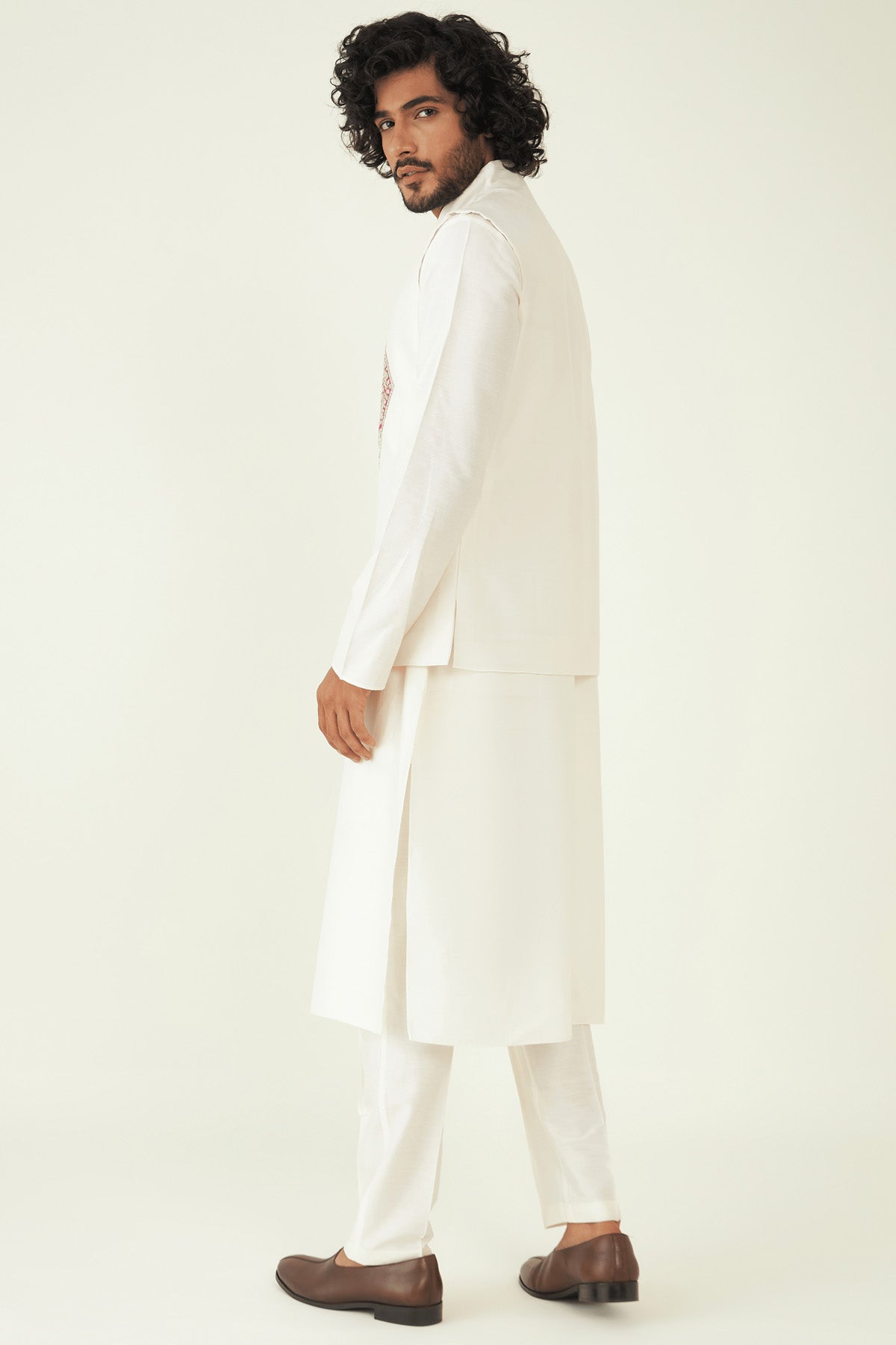 Patch & Zardozi Bundi Set