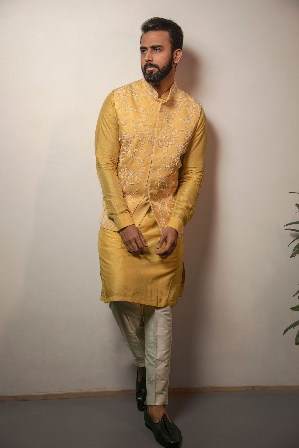Floral Pearl Emb Kurta Set