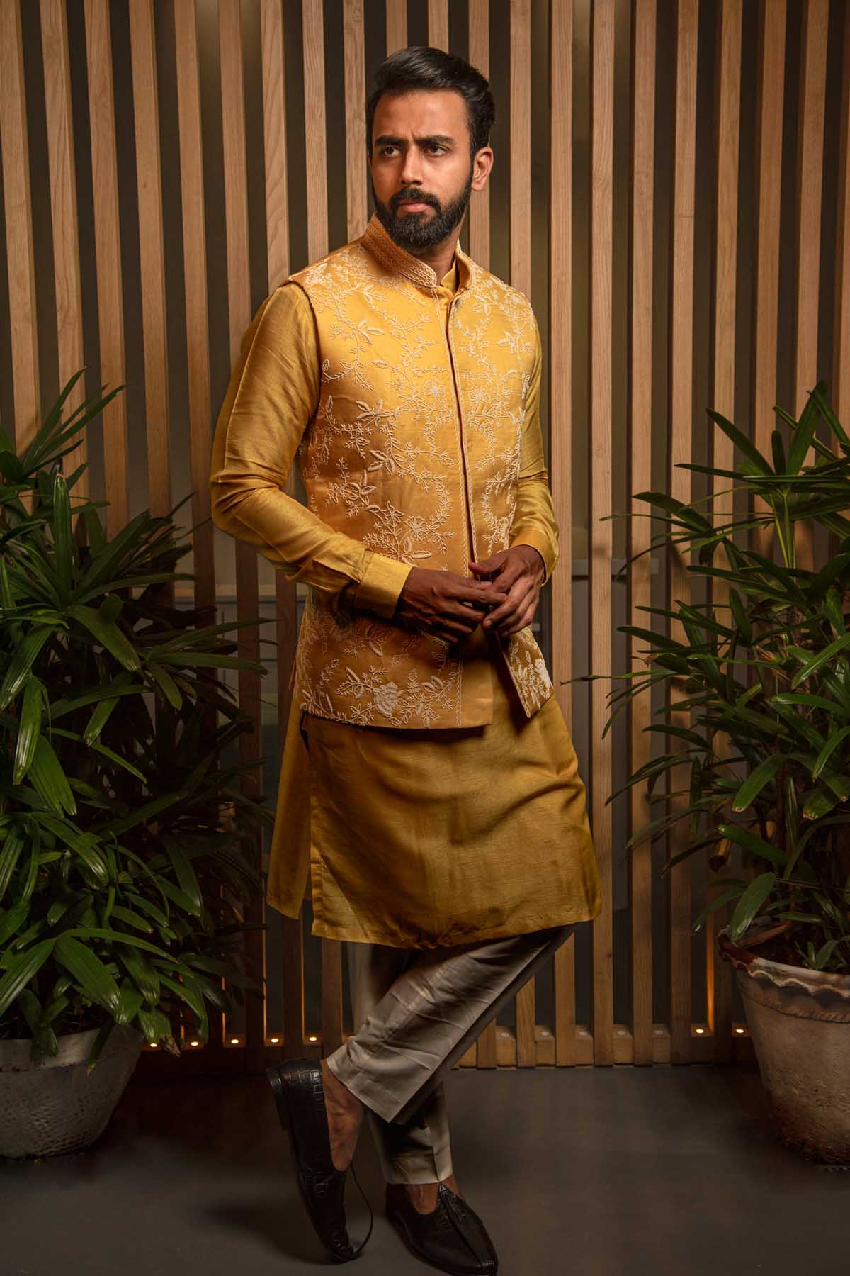 Floral Pearl Emb Kurta Set