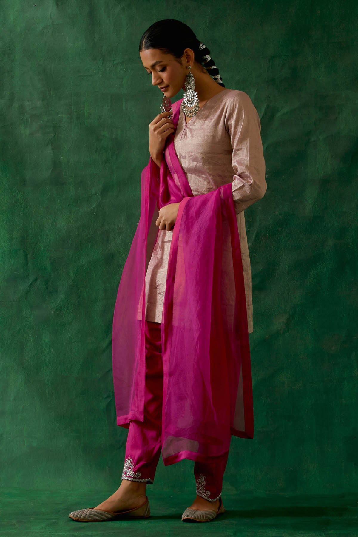 Pink Dori Pipe Detail Kurta Set