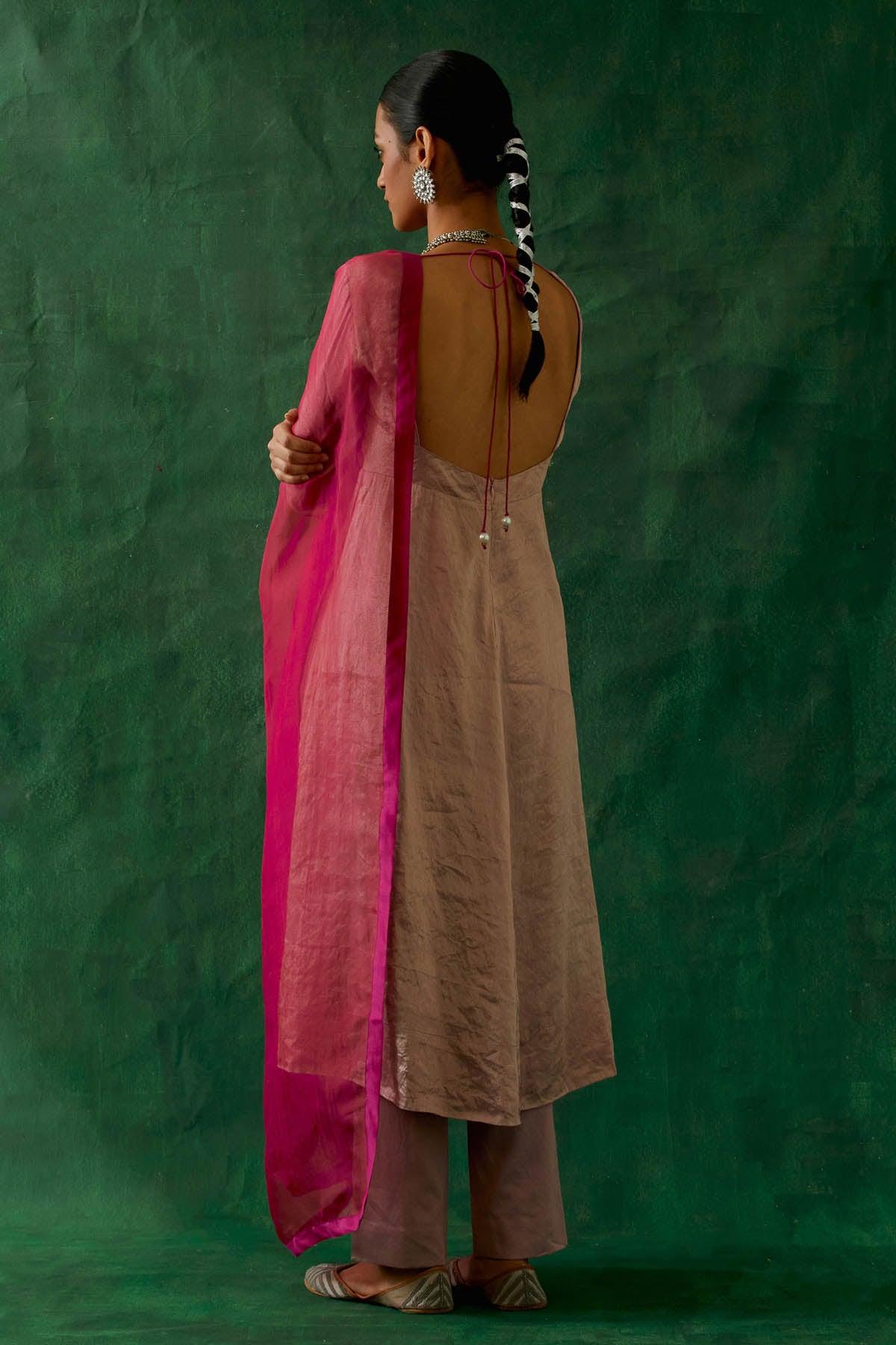 Hand Embroidered Pink Kurta Set