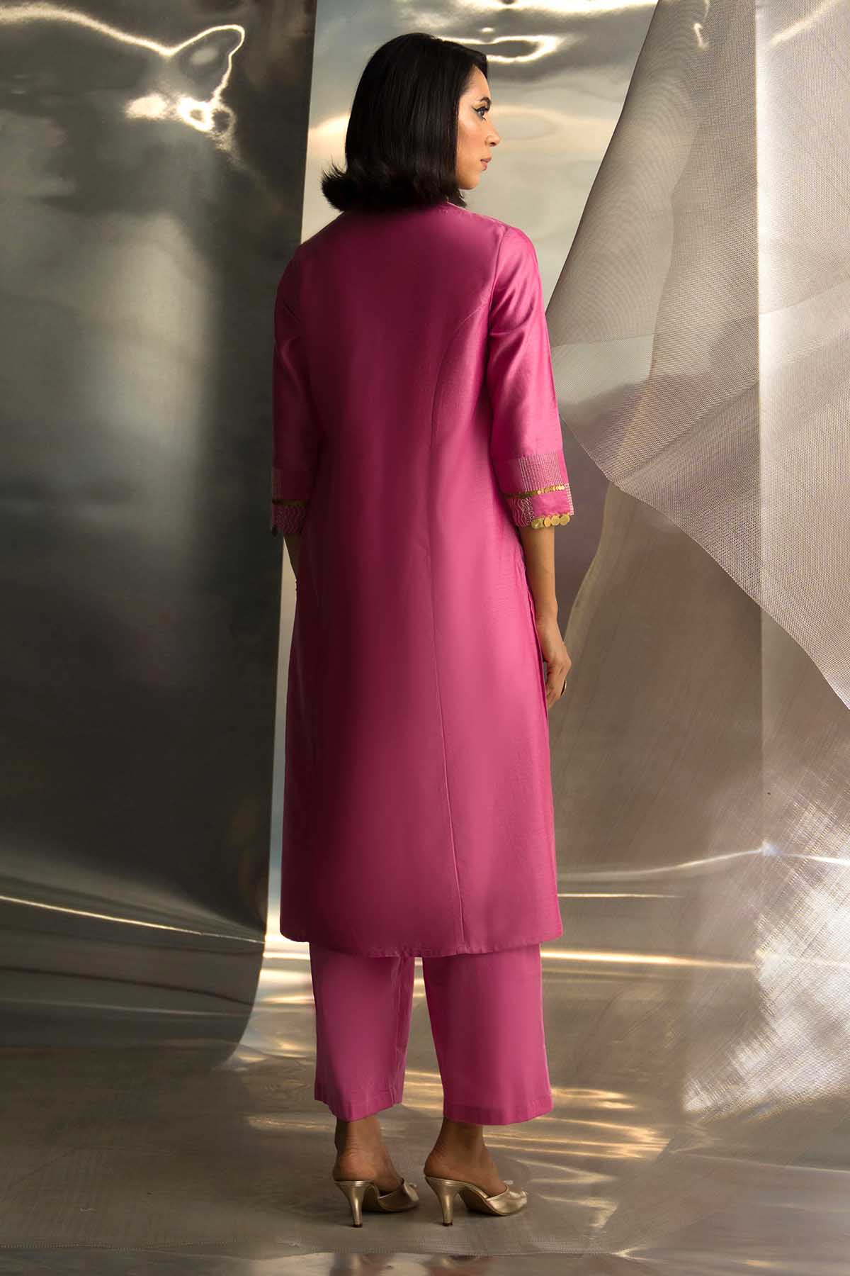 Pink Deep V-Neck Long Kurta Set