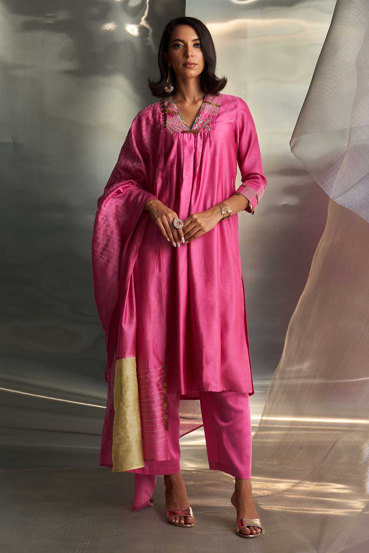 Buy Pink Deep V-Neck Long Kurta Set by Charkhee Misr for women online at ScrollnShops