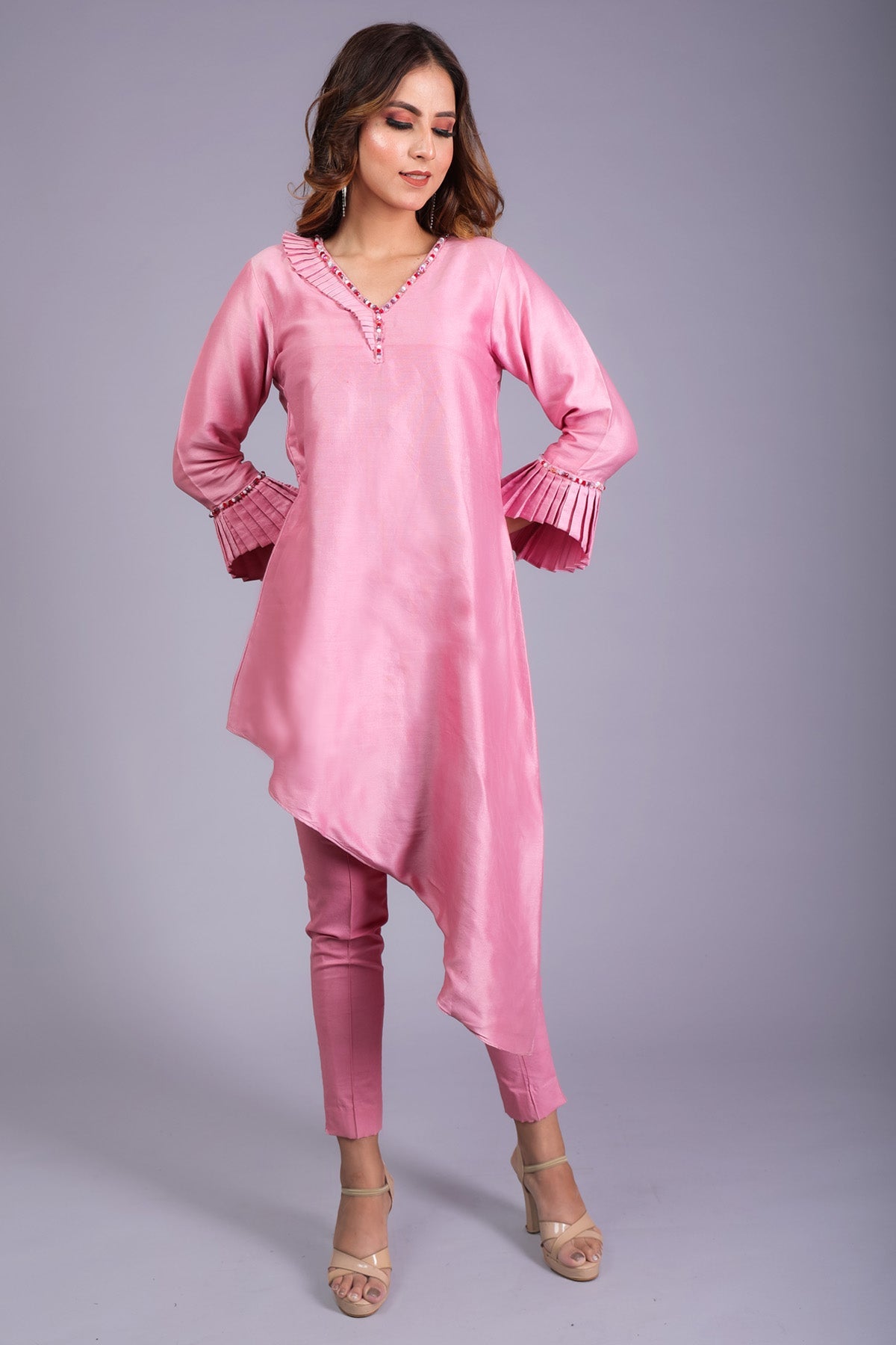 Etti Kapoor Onion Pink Embellished Kurta Set Online