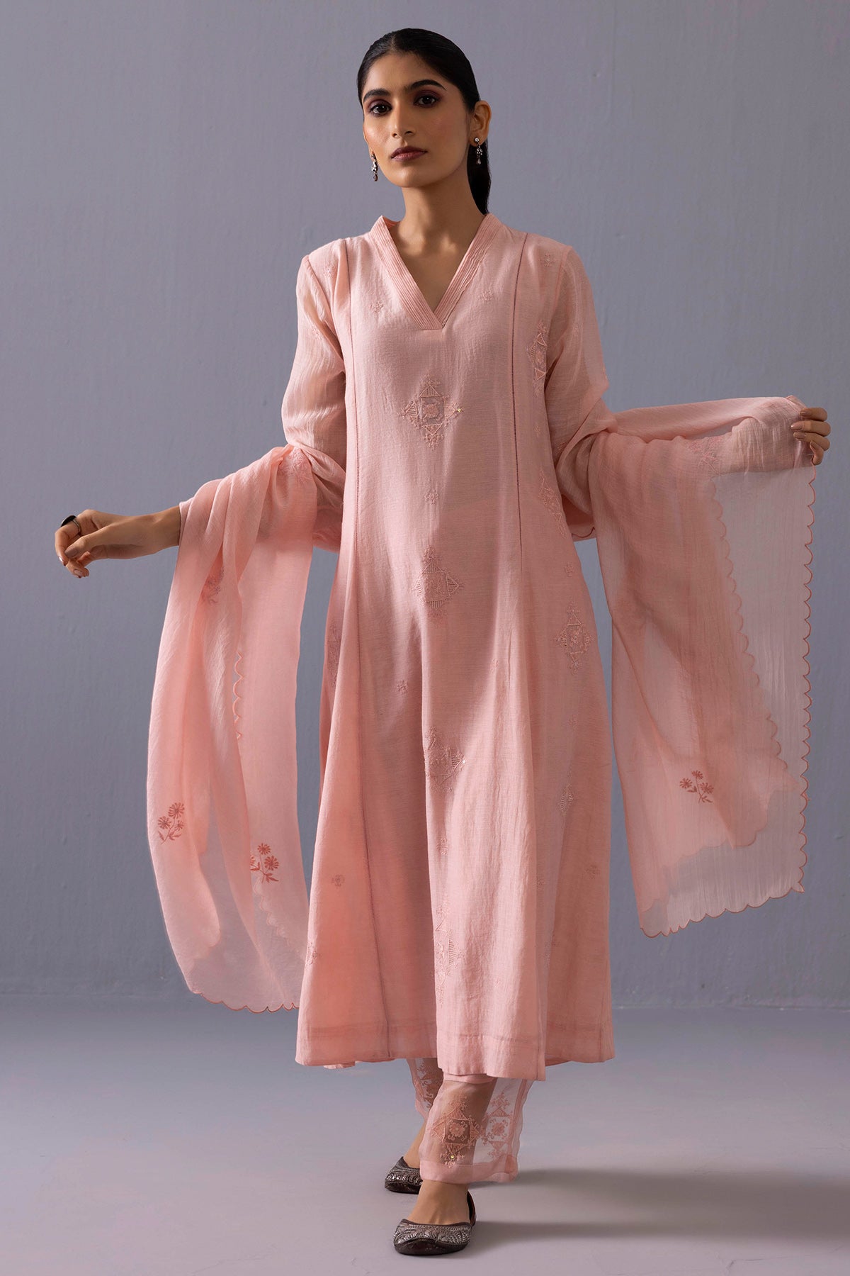 Pink V Neck Piping Kurta Set