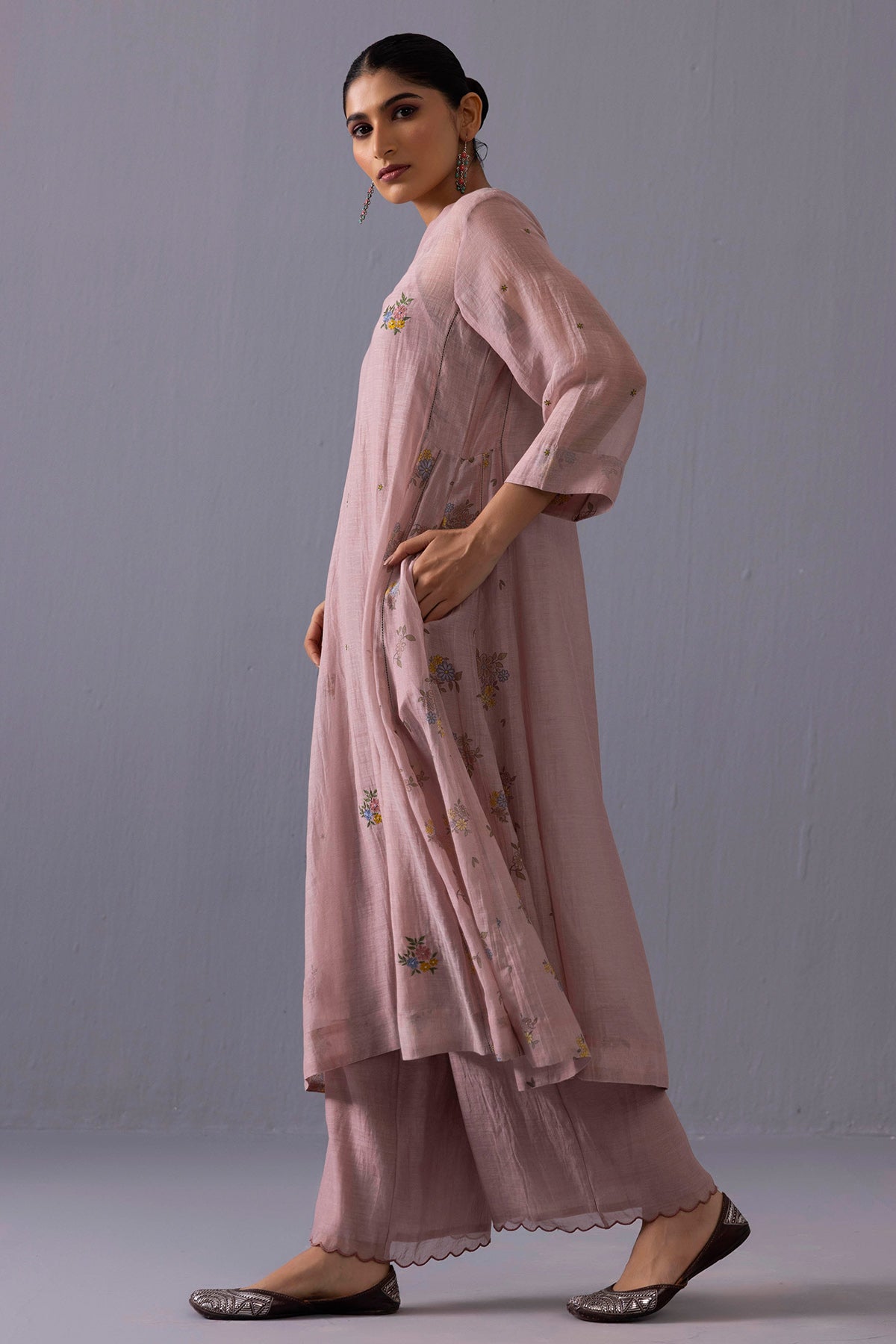 Pink Floral Sequins Kurta Set