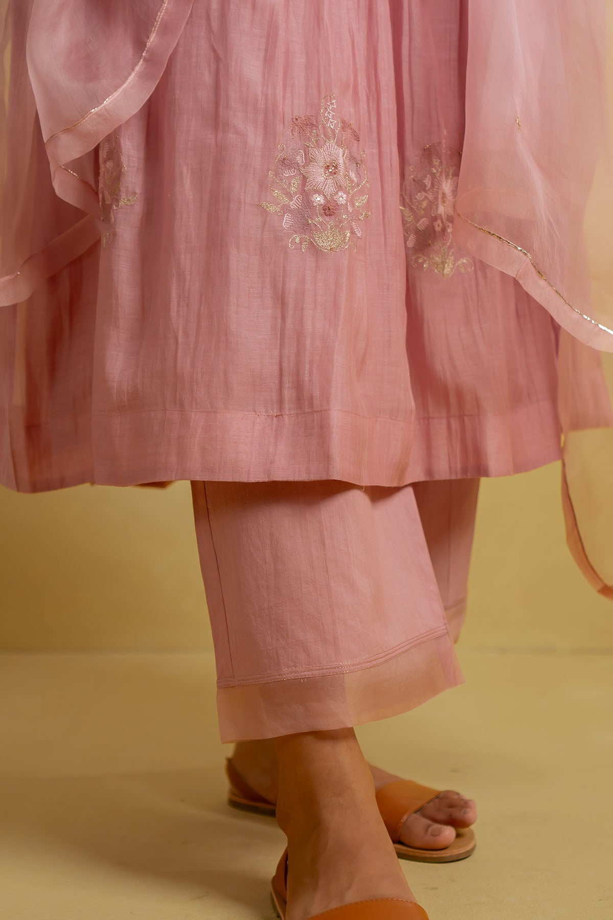 Pink Floral Zari Work Kurta Set