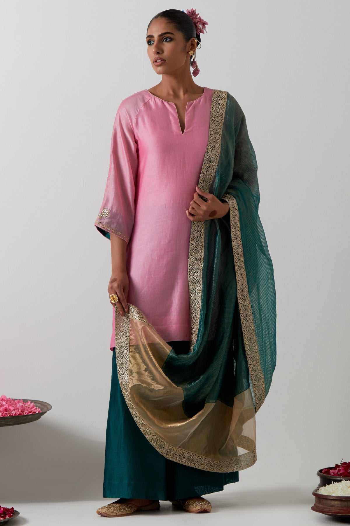 Buy Pink & Green Chanderi Kurta Set for women by Vinusto online available at scrollnshops