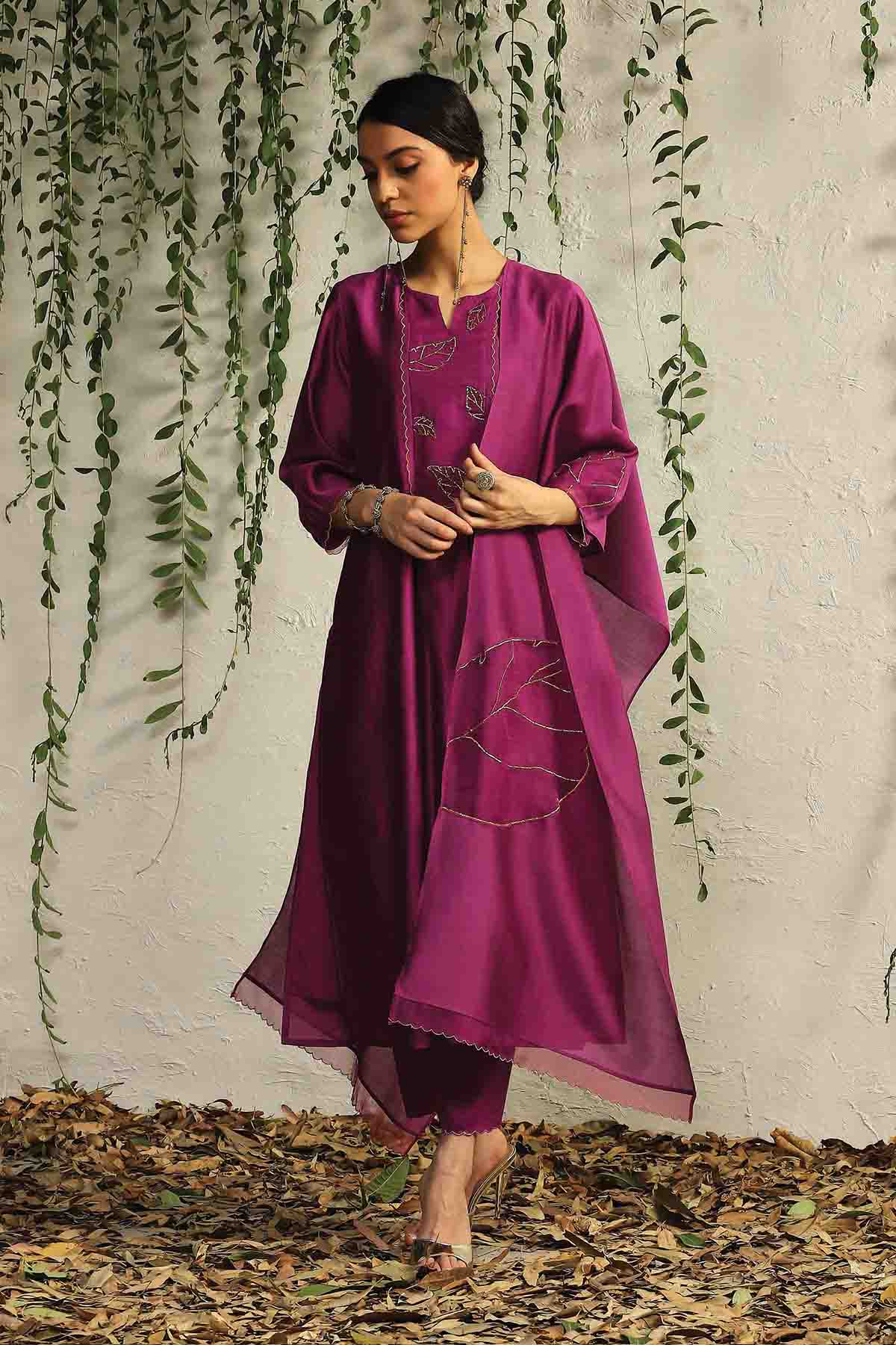 Buy Pink Leaf Embroidered Kurta Set Online