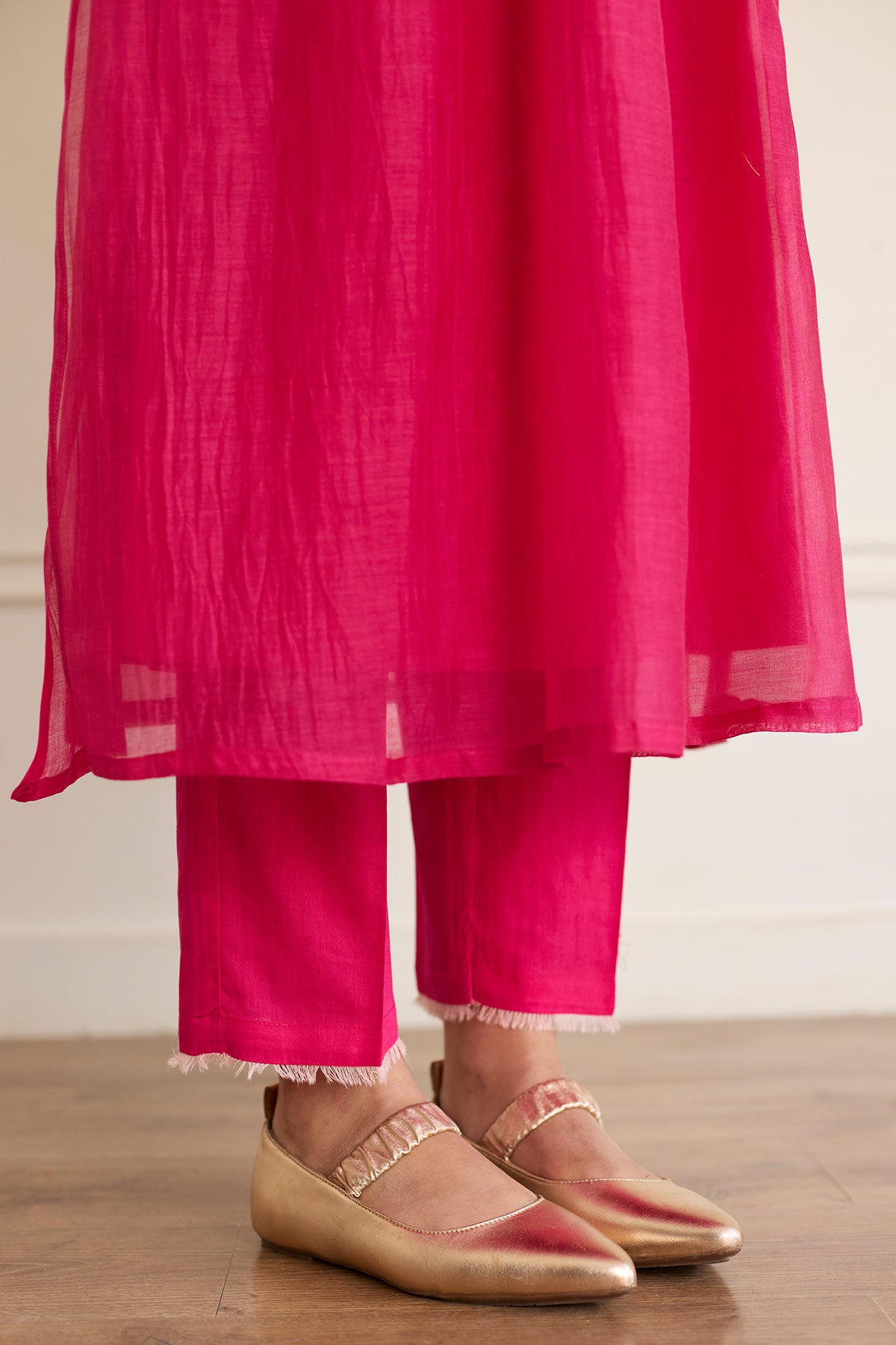 Pink Resham Chanderi Kurta Set