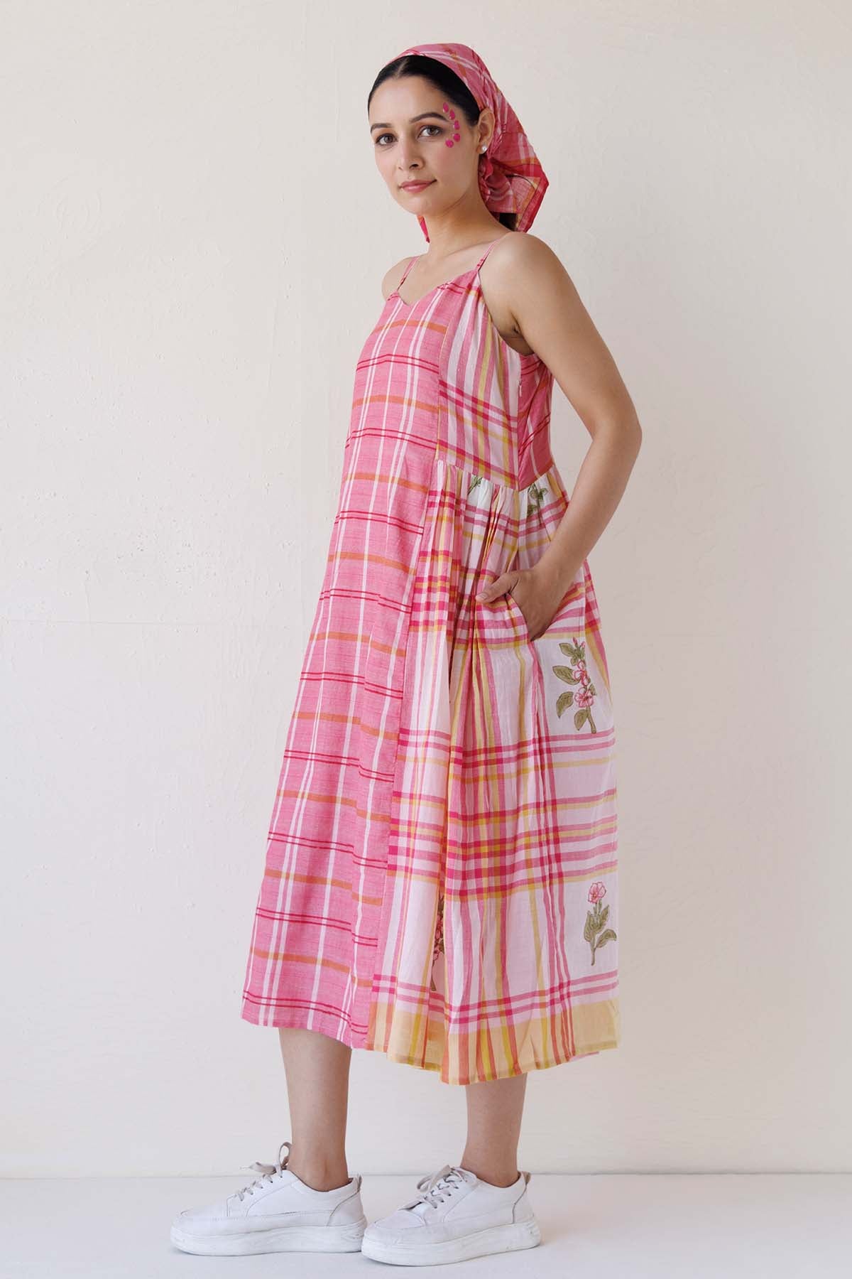 Pink Sleeveless Print Midi Dress