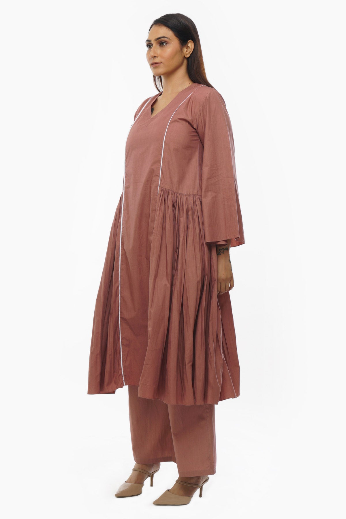 Pink V-Neck Long Kurta & Pants