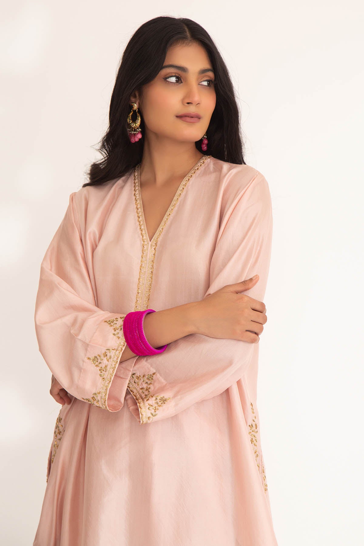 Pink Zardozi V-Neck Kurta Set