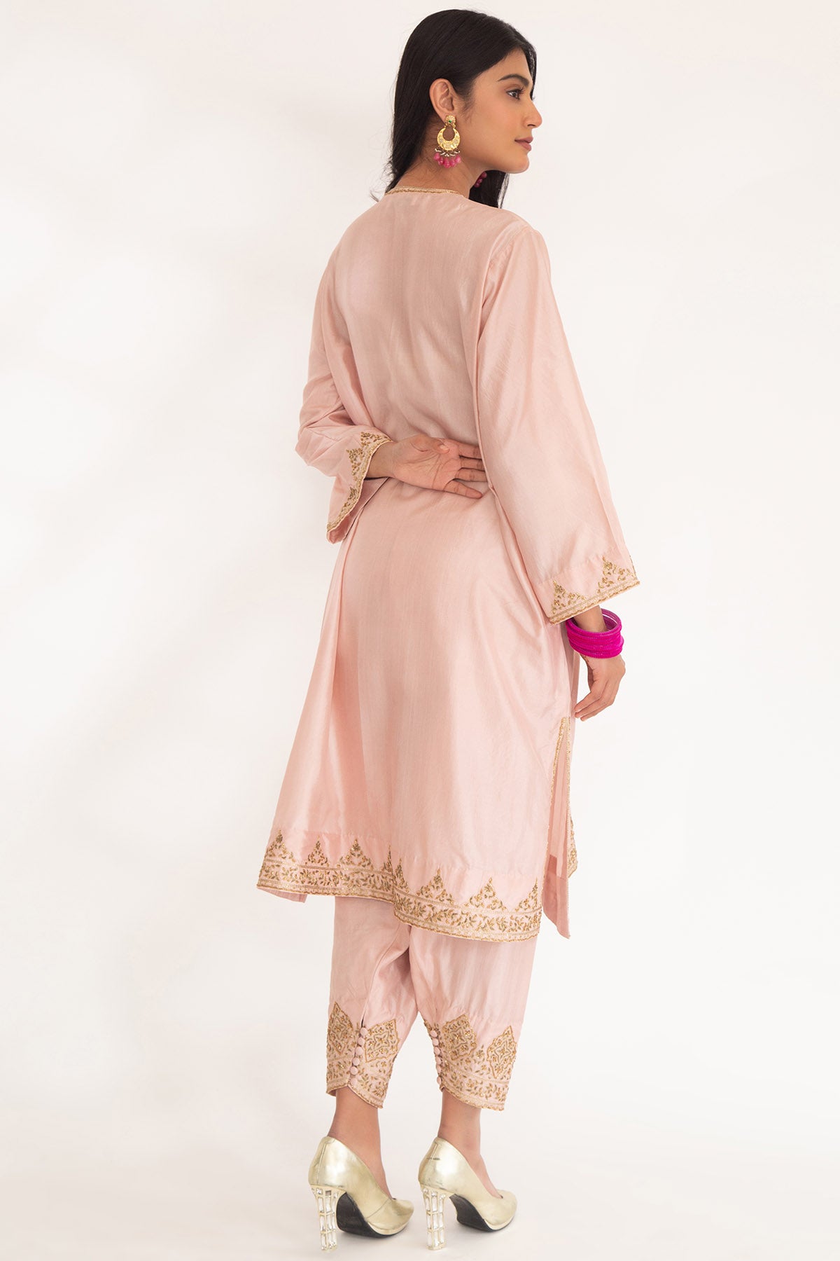 Pink Zardozi V-Neck Kurta Set