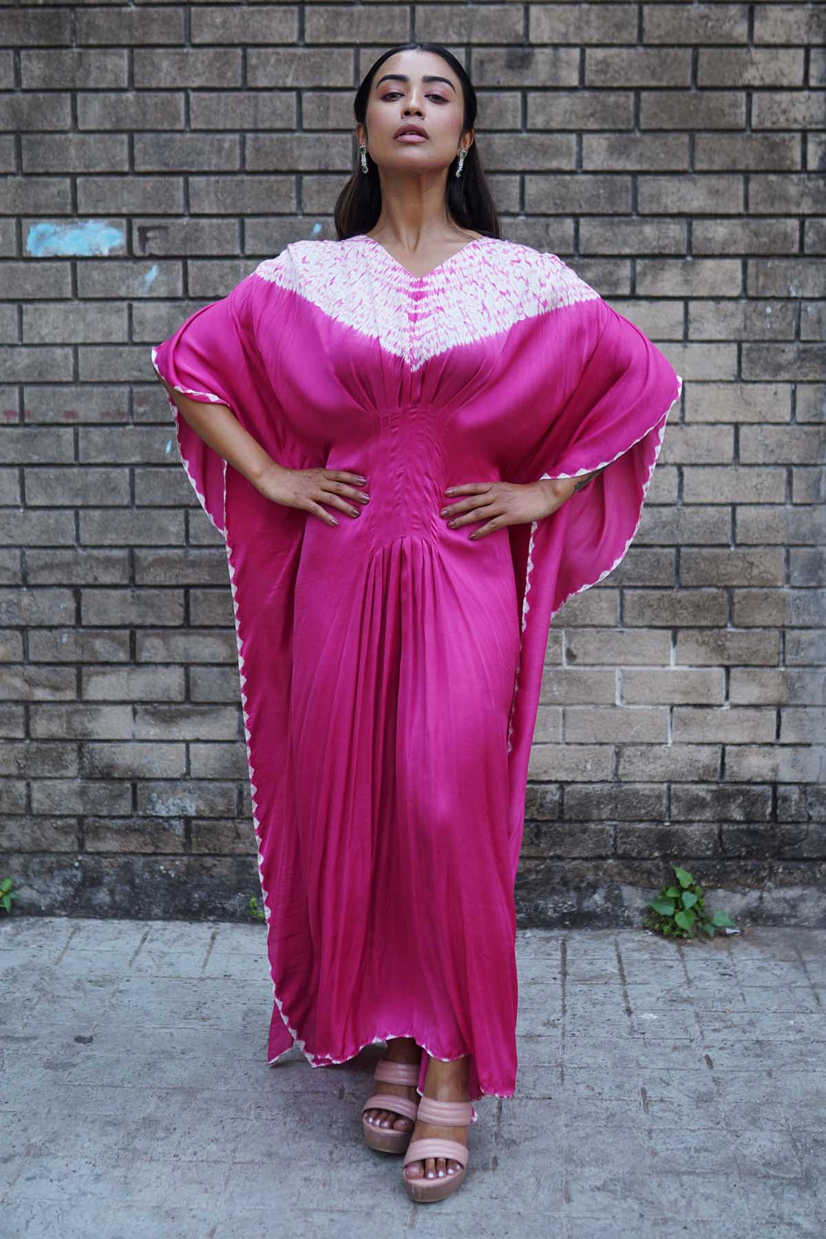 Buy Anamika Khandelwal Pink & White Shibori Dye Kaftan