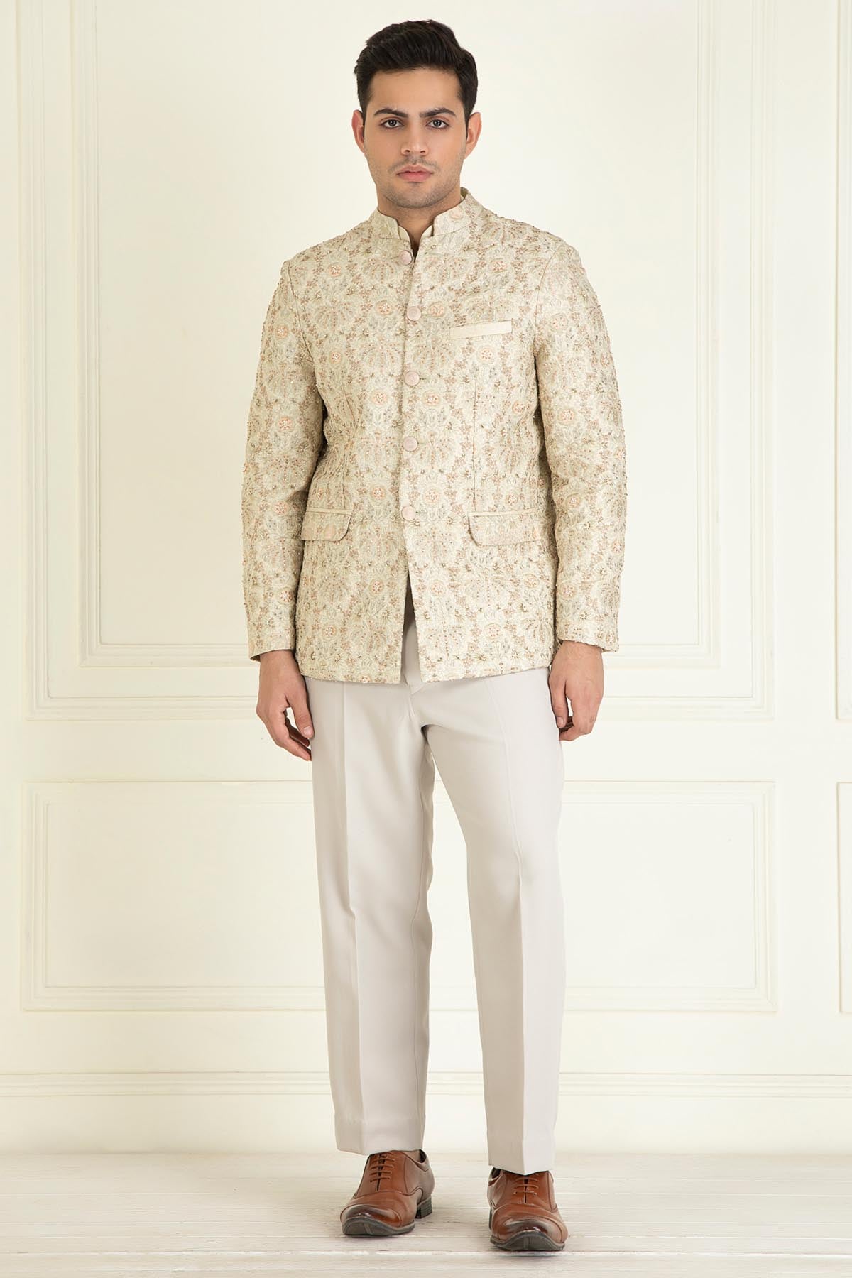 Pista Embroidered Jacket Set