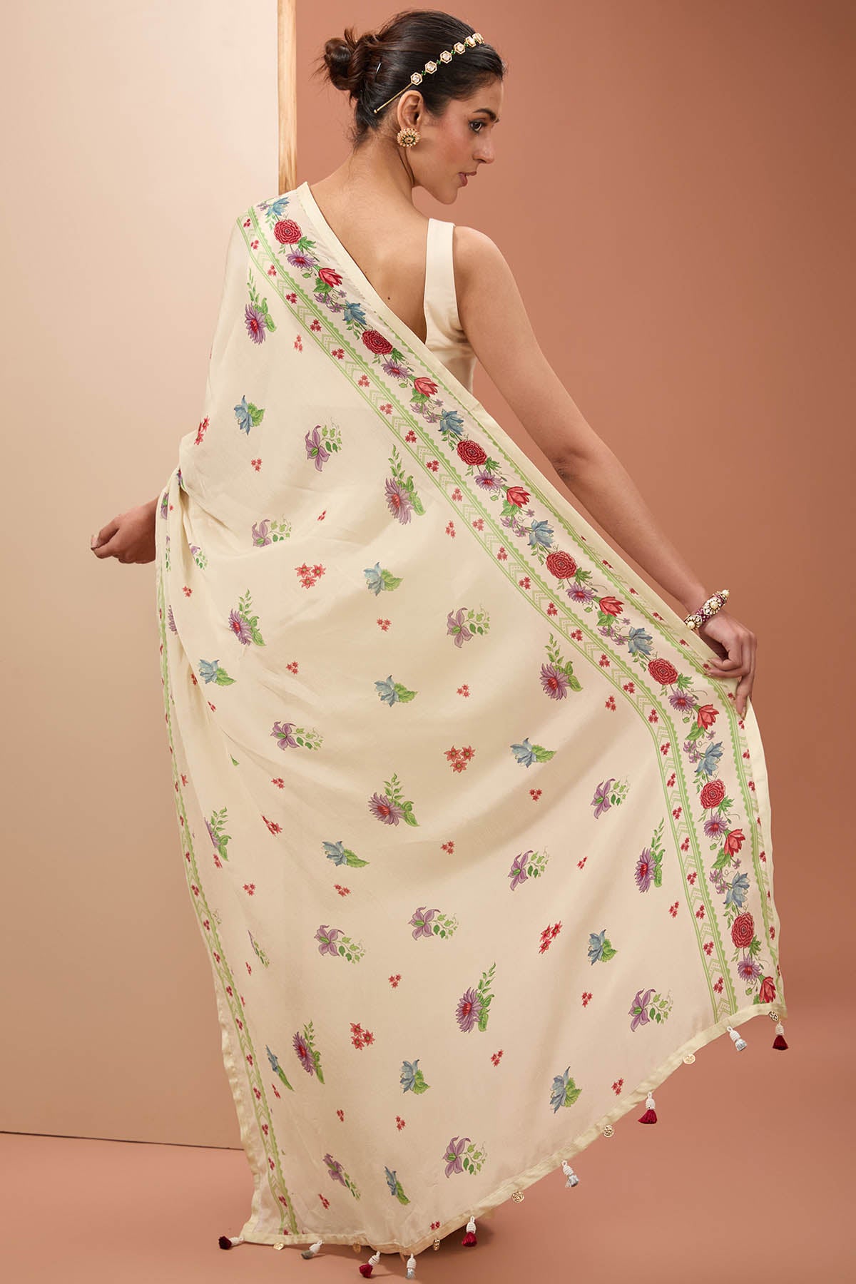 Printed Ivory Saree & Blouse