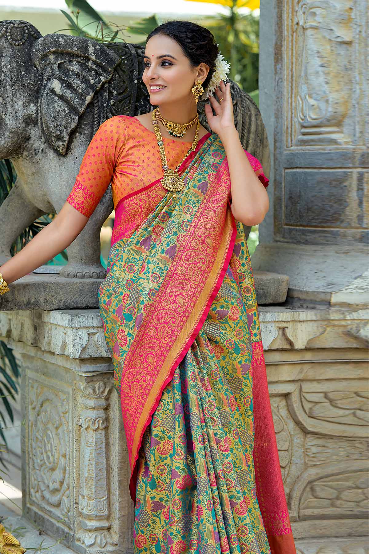 Rani Zari Woven Design Saree