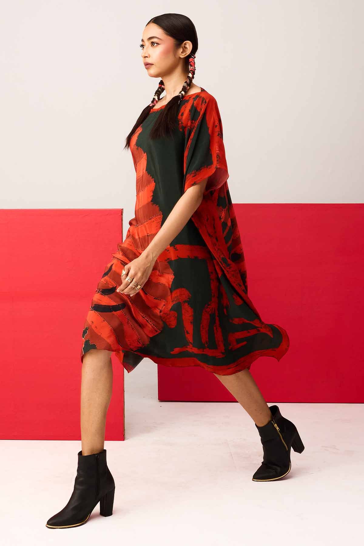 Red & Black Embroidered Kaftan