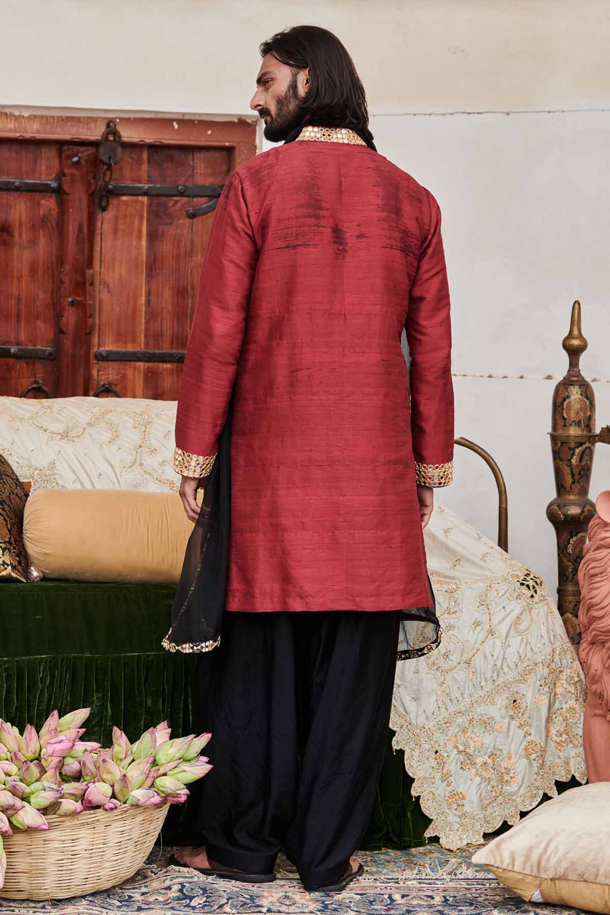 Red & Black Kurta Set & Stole