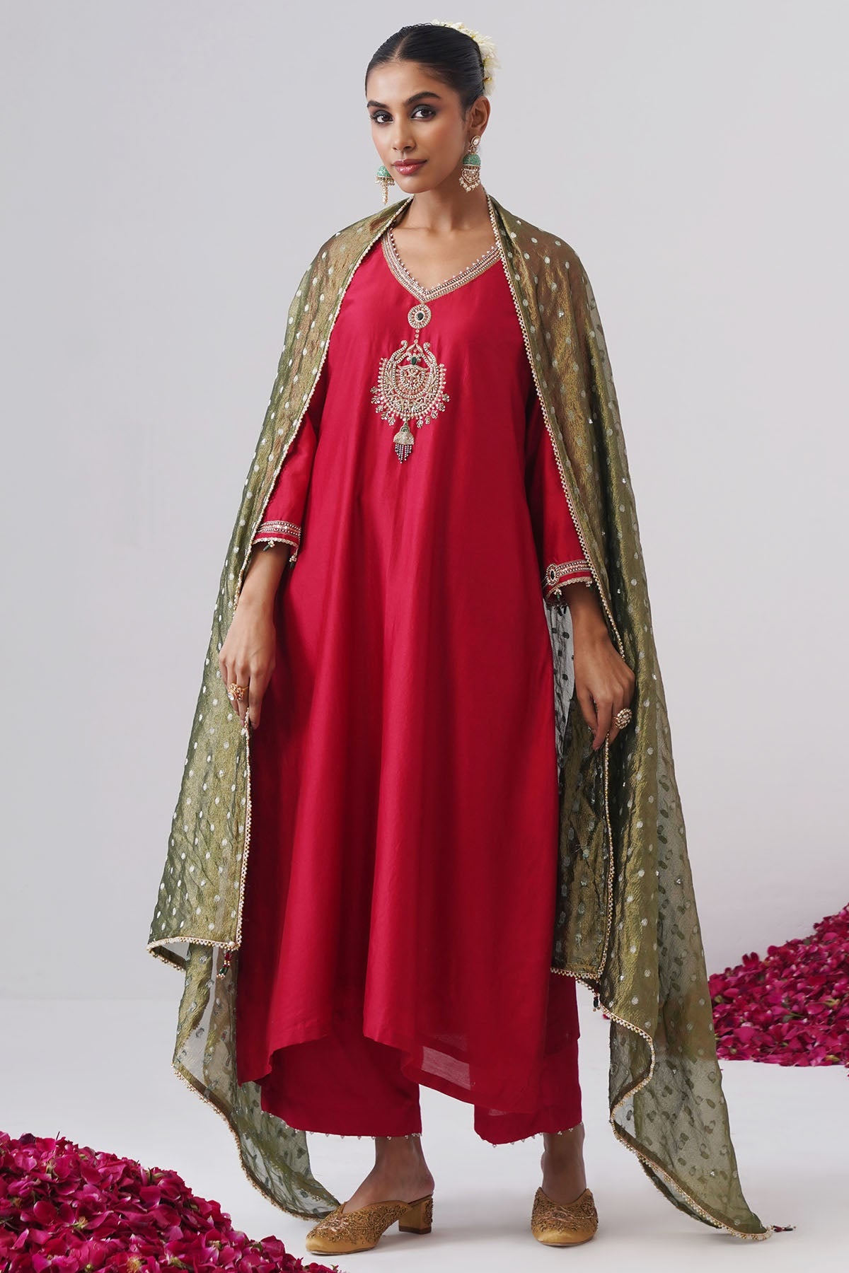 Buy Red Chanderi Zardozi Kurta Set for women by Ugna by Unnati online available at scrollnshops