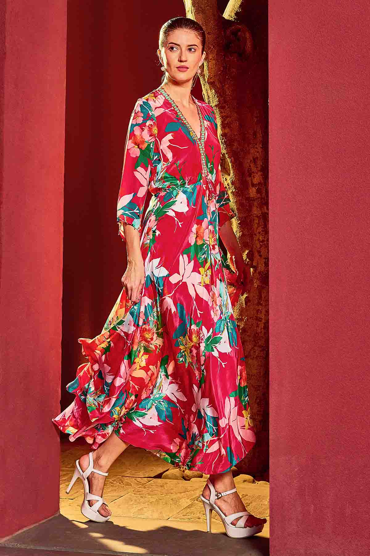 Red Floral Print V-Neck Dress