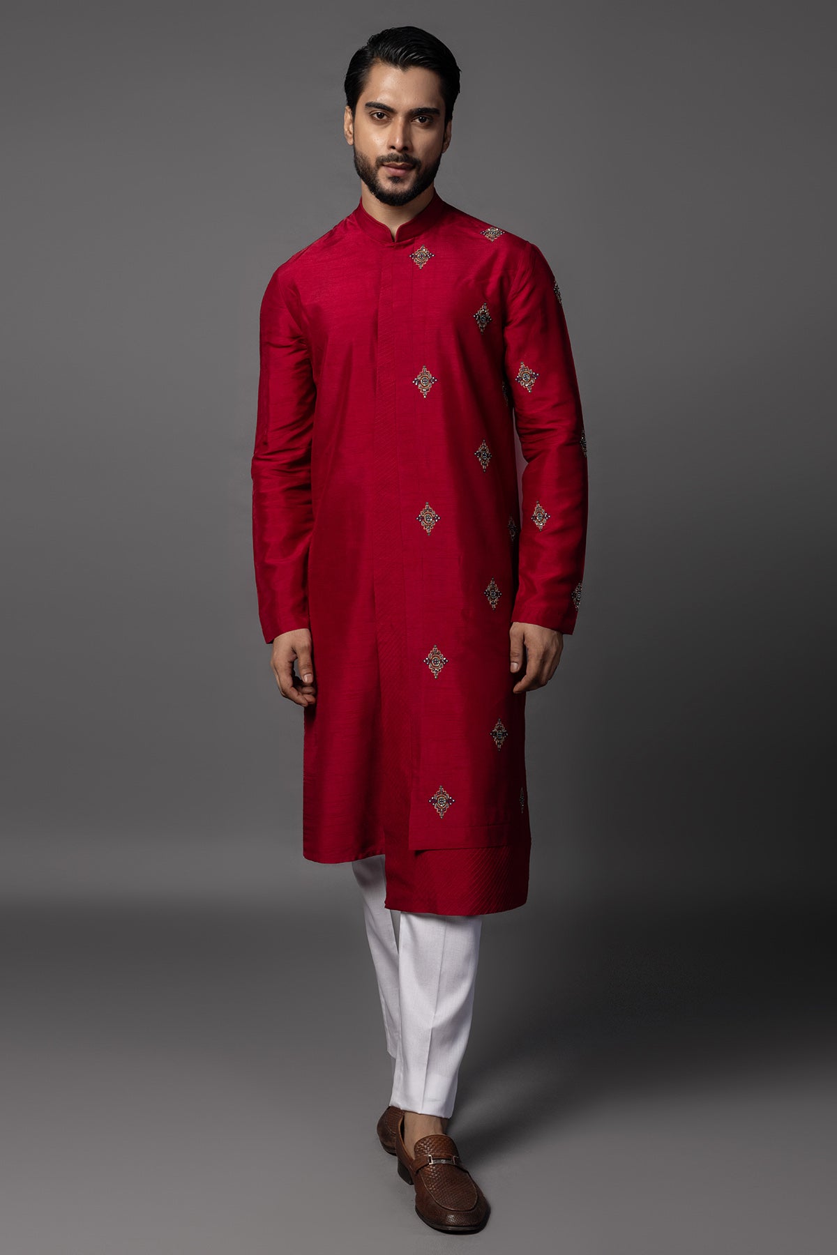Red Kasuti Embroidery Kurta Set