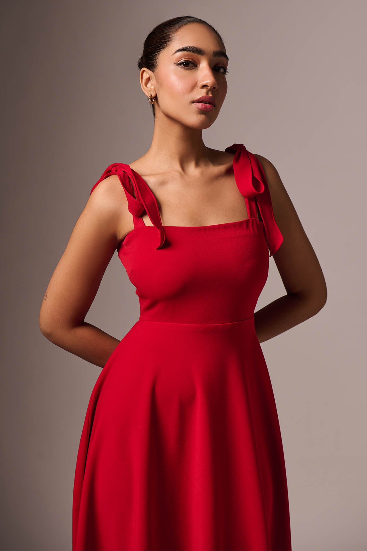 Red Shoulder Tie-Up Maxi Dress