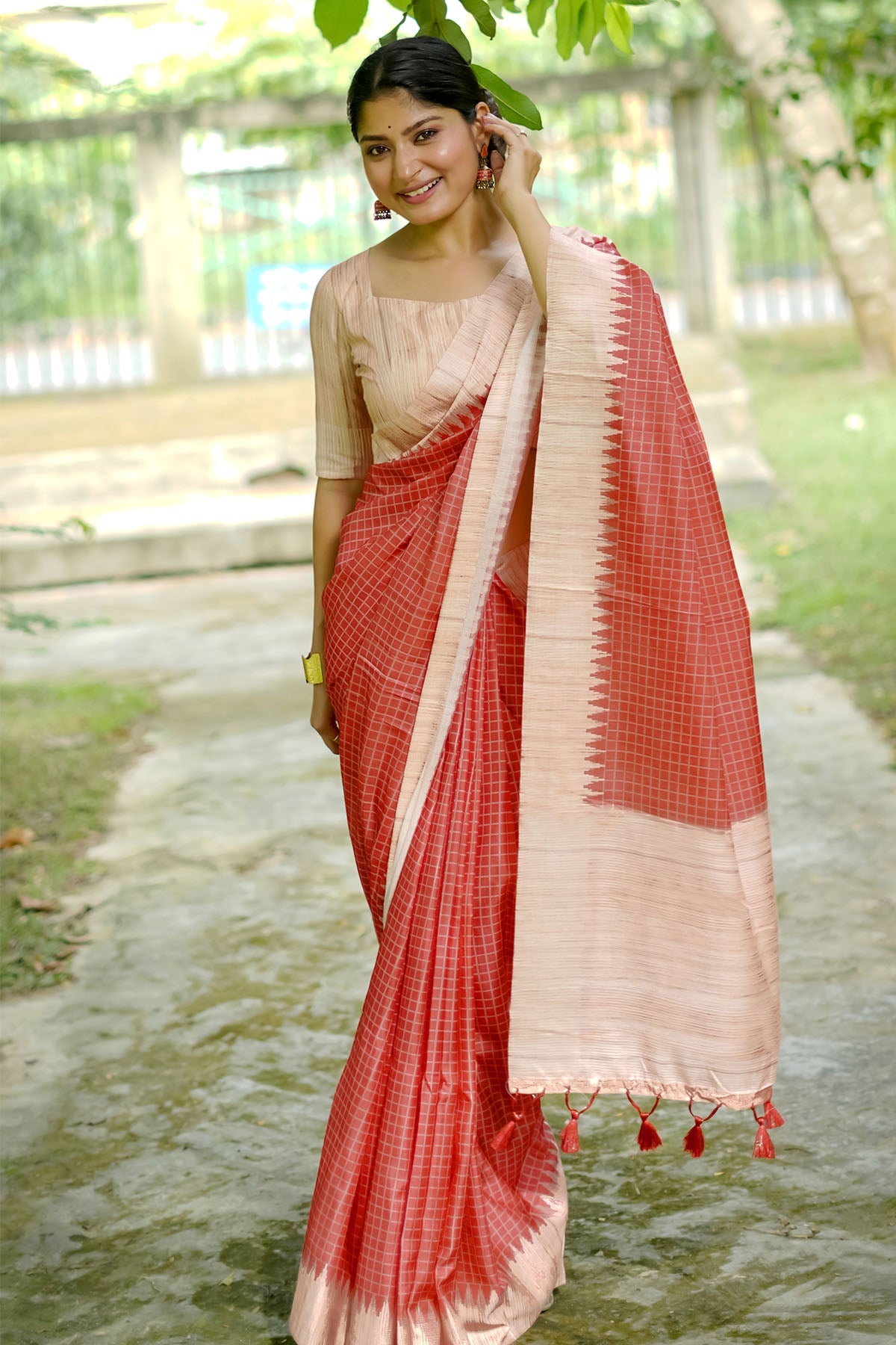 Buy Red Tussar Silk Checked Saree by Lili Lala for women online at ScrollnShops