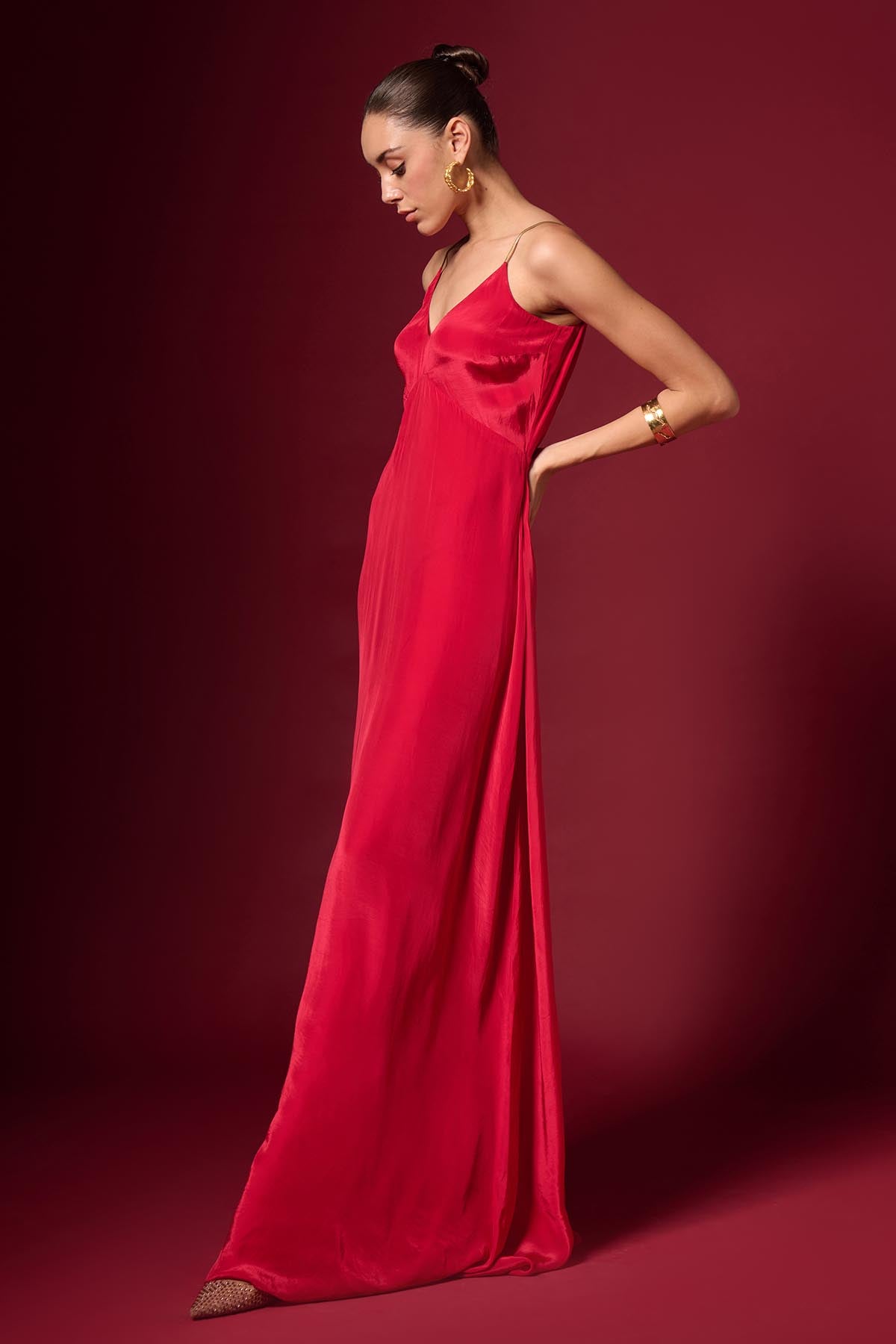 Red V-Neck Sleeveless Maxi Dress