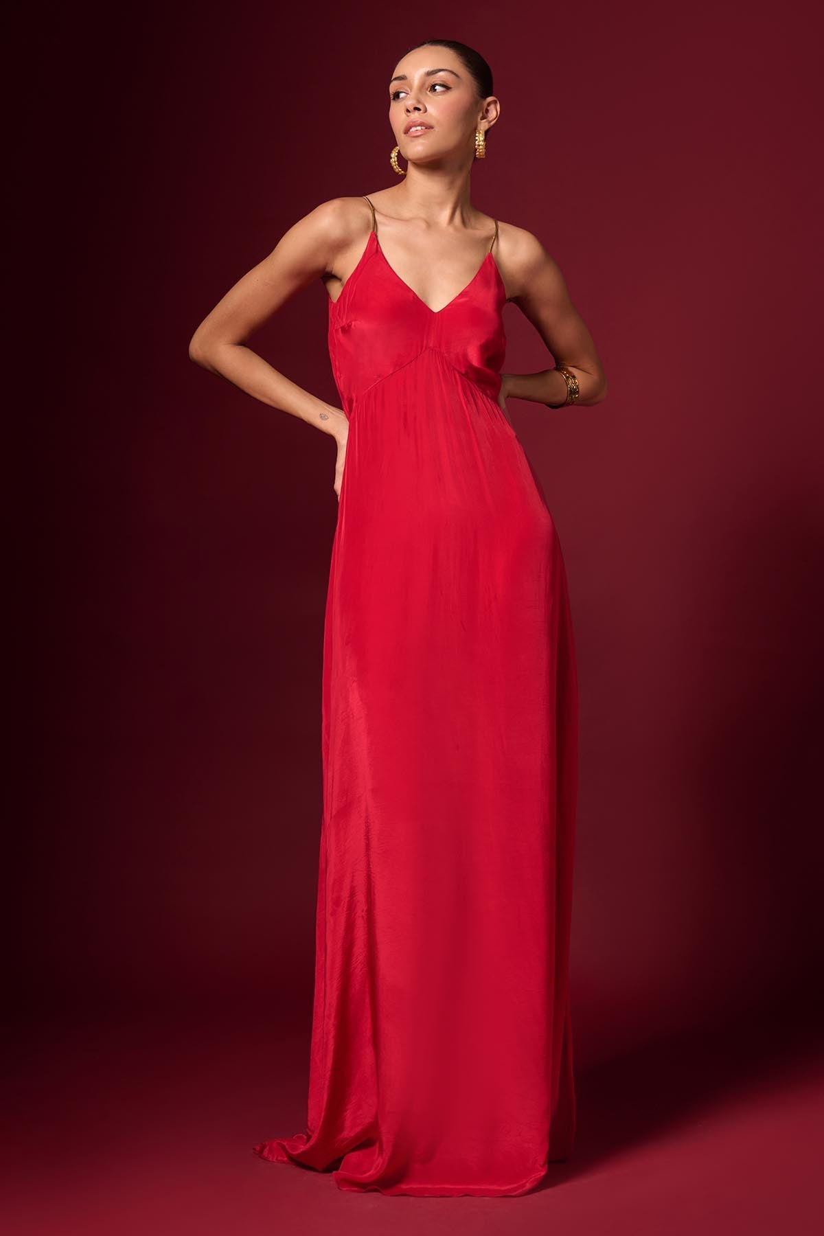 Red V-Neck Sleeveless Maxi Dress