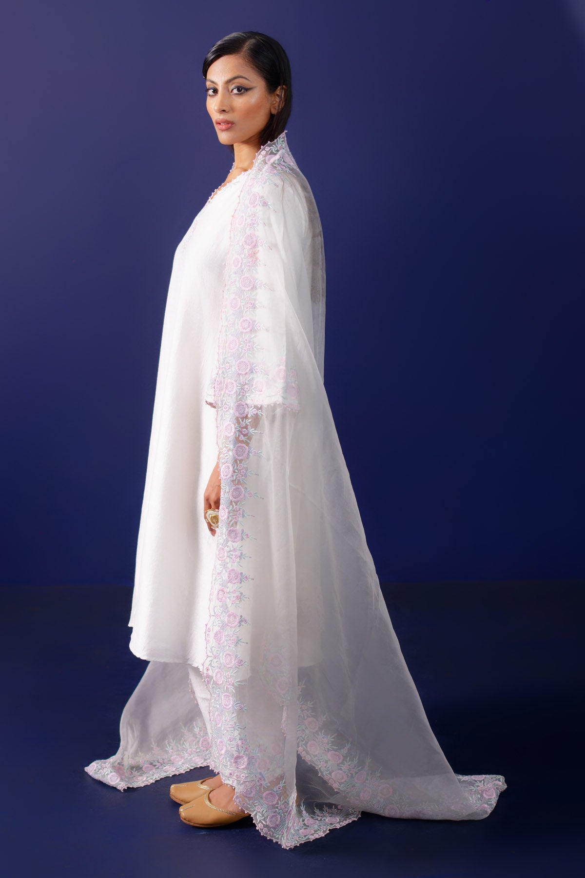 Off-White Resham Work Kurta Set