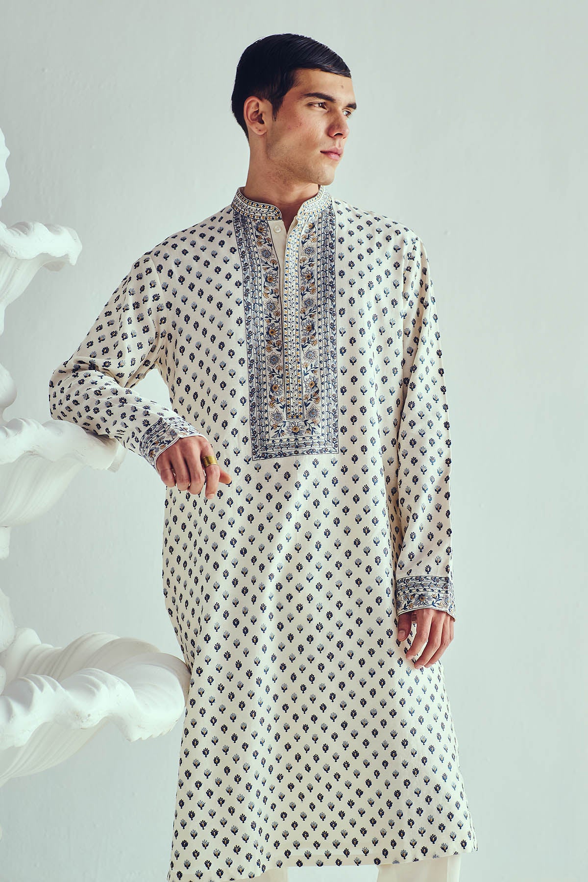 Resham Embroidered Kurta & Pants