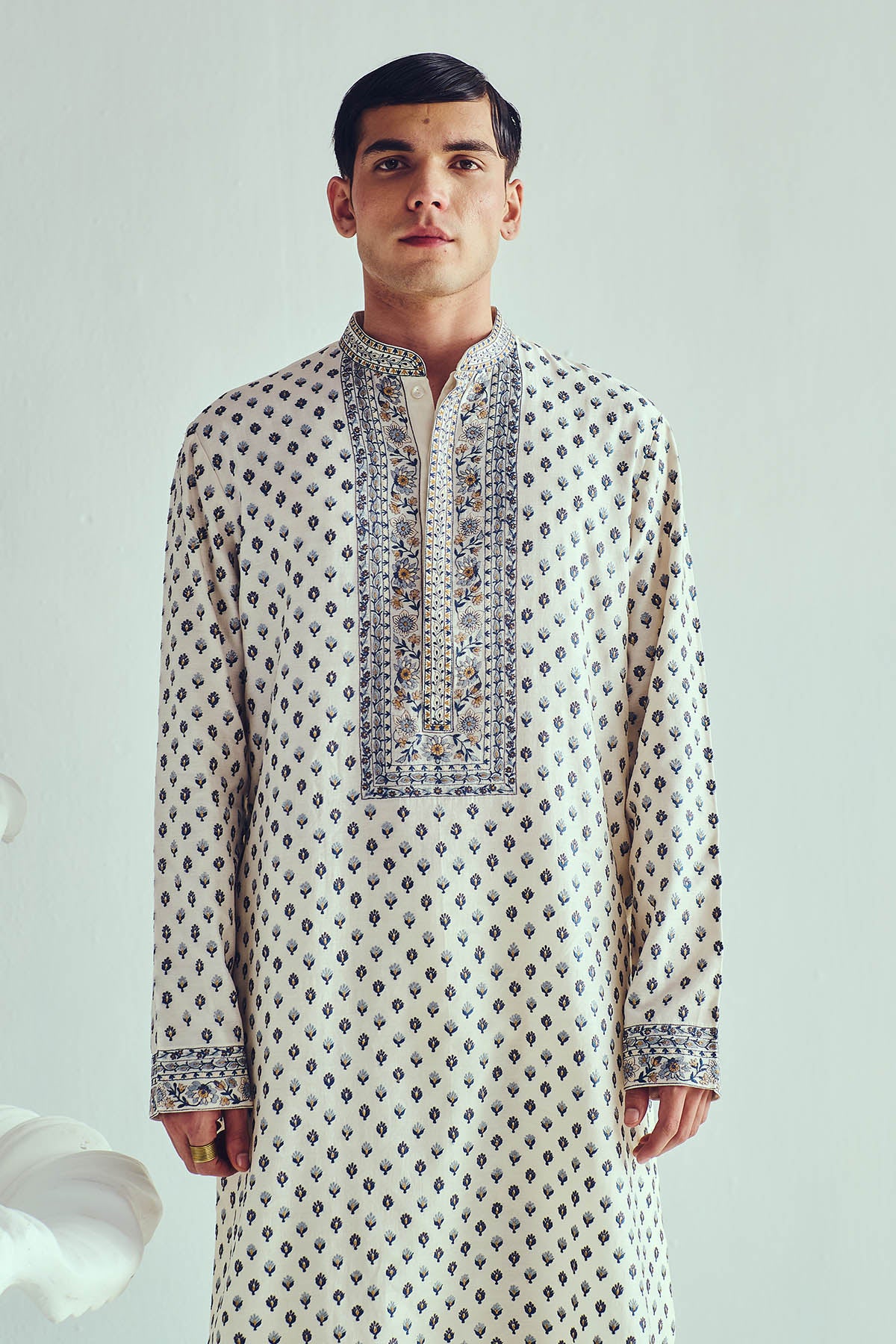 Resham Embroidered Kurta & Pants