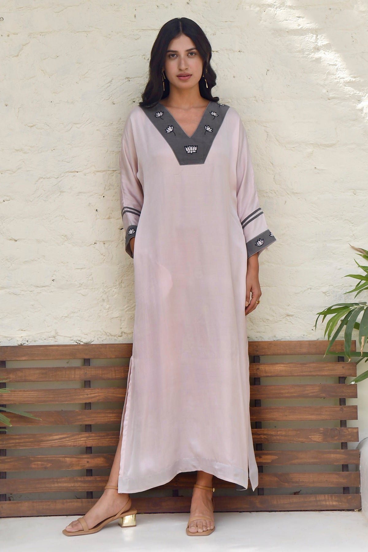 Rose Pink V-Neck Long Kaftan