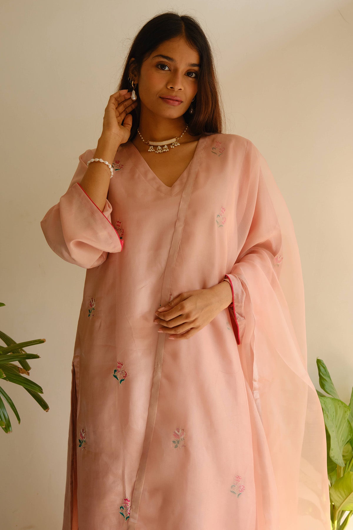 Rose Resham & Zari Kurta Set