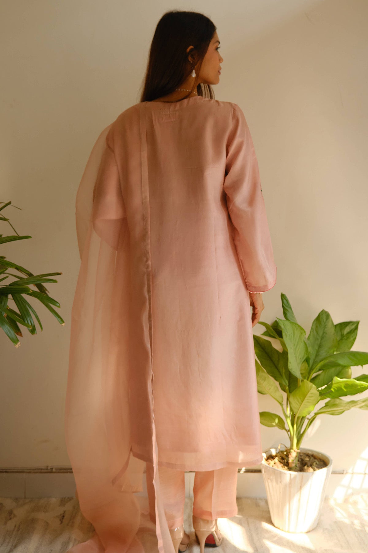 Rose Resham & Zari Kurta Set