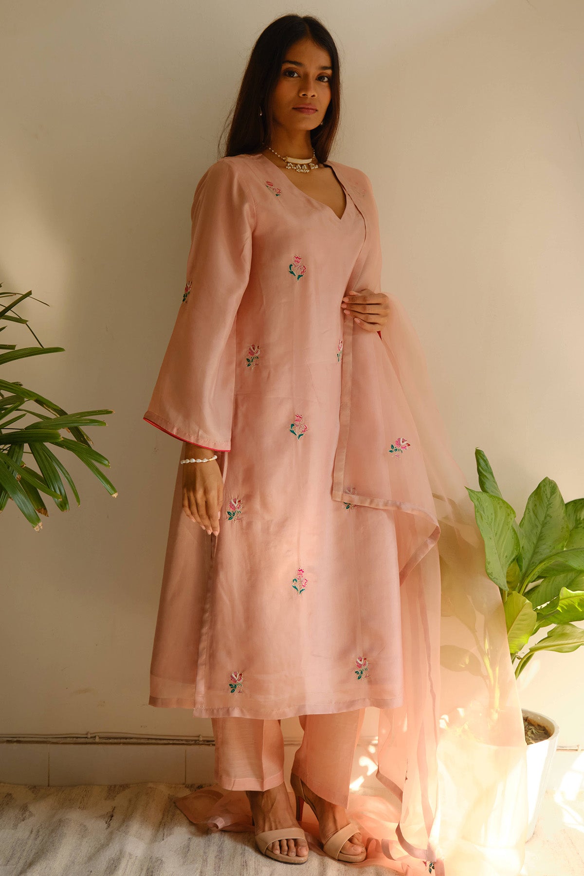 Rose Resham & Zari Kurta Set