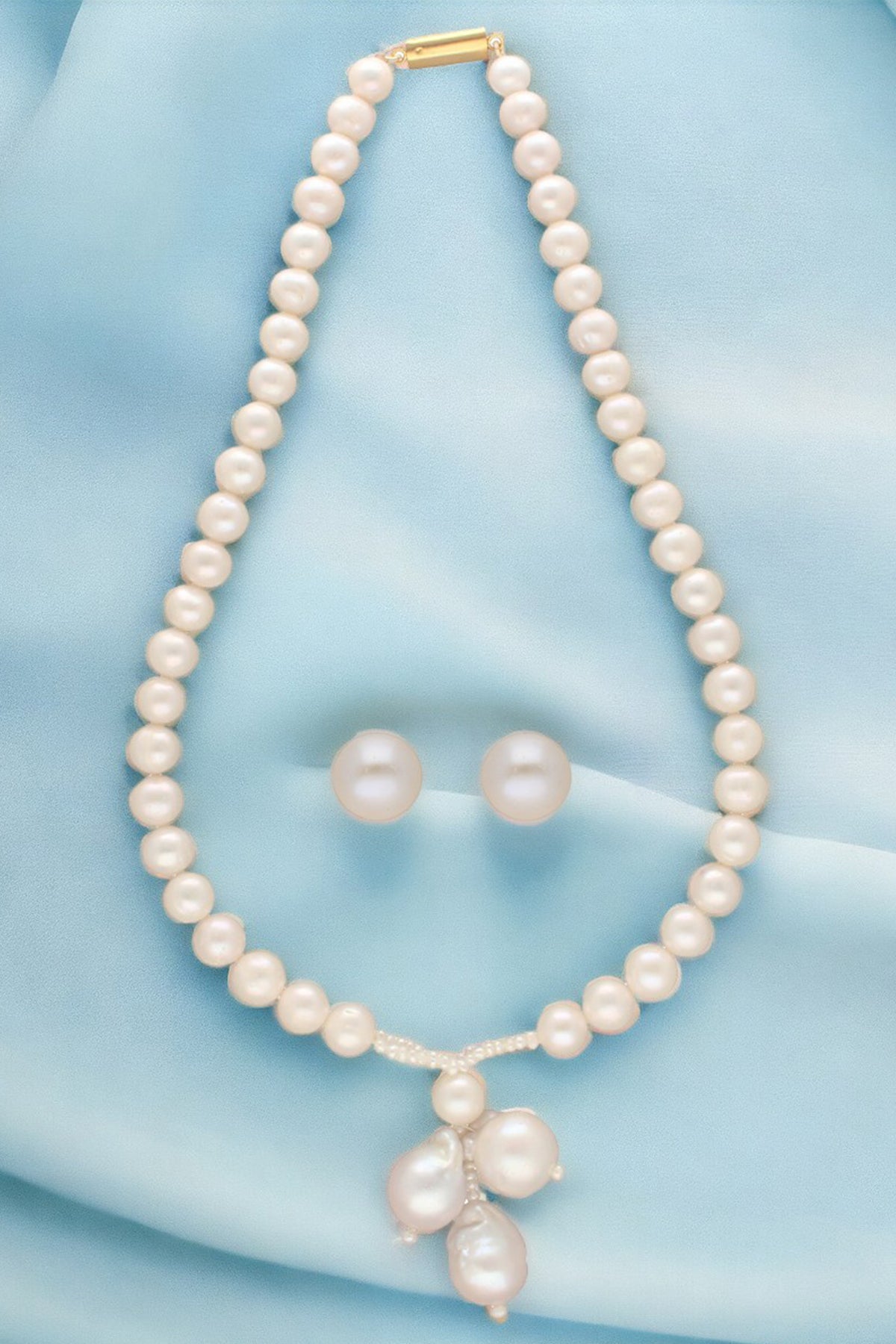 Round Pearl White Necklace Set