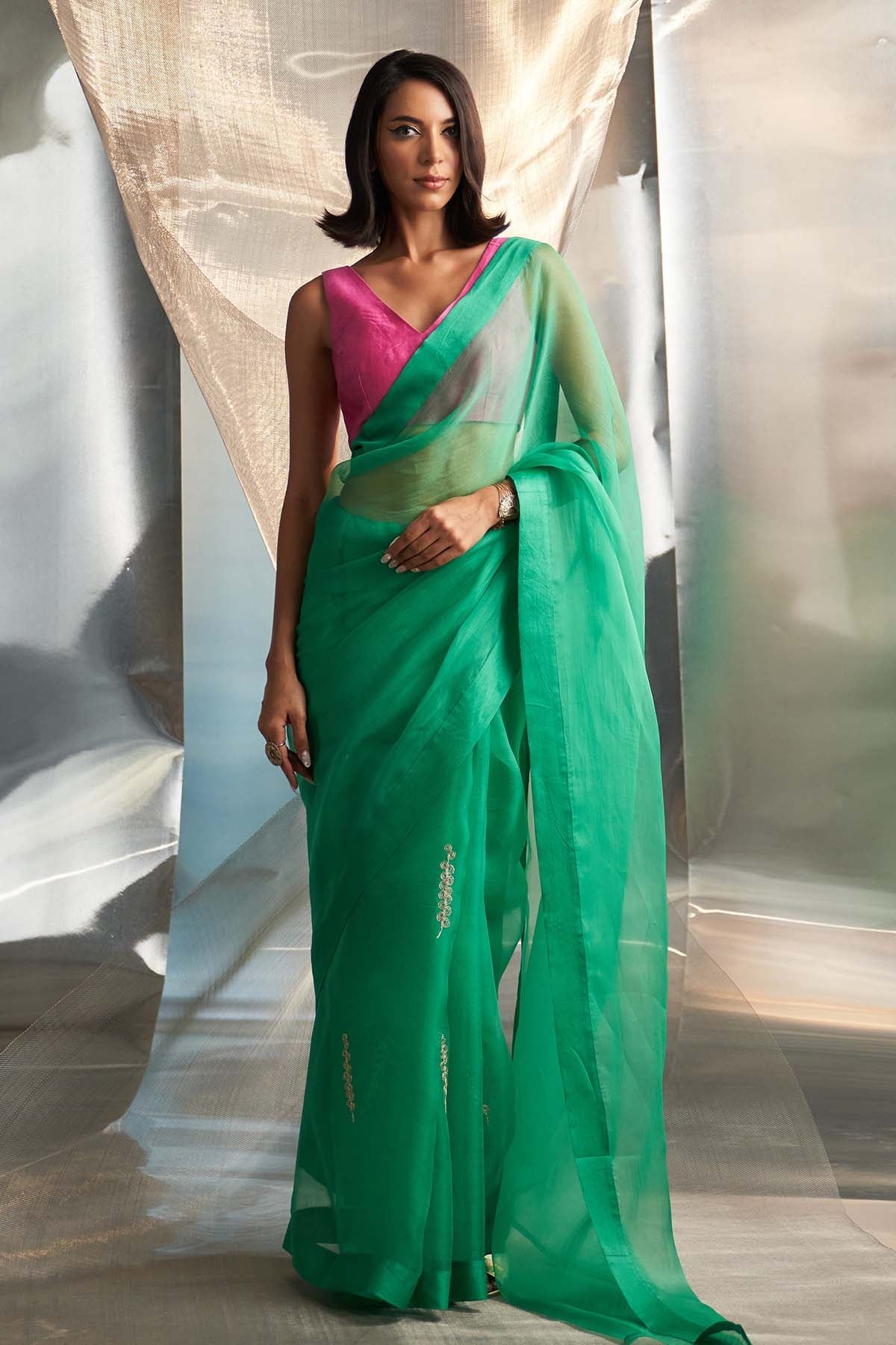 Buy Saree & Pink Sleeveless Blouse Online