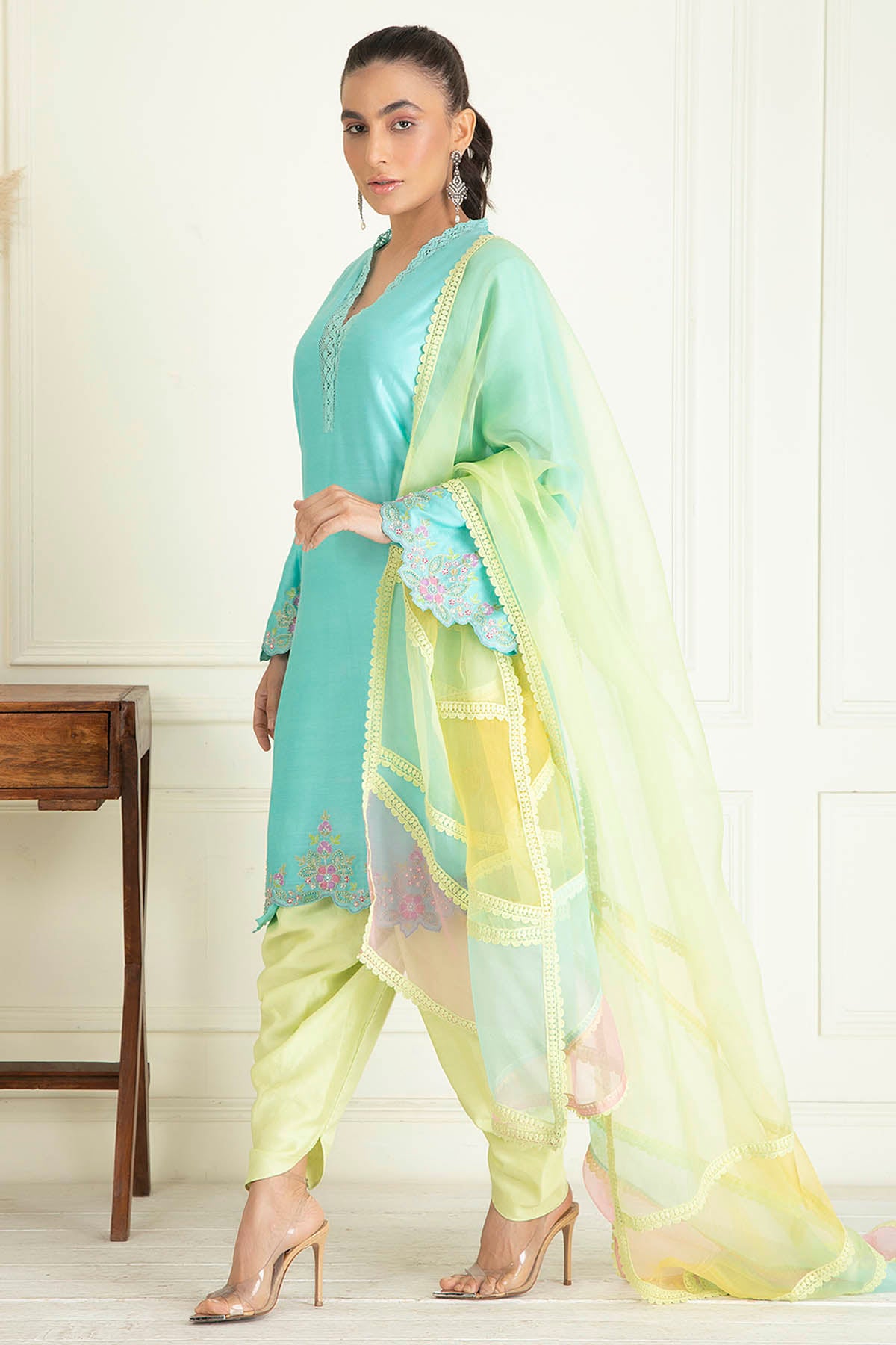 Sequins Highlighted Kurta Set