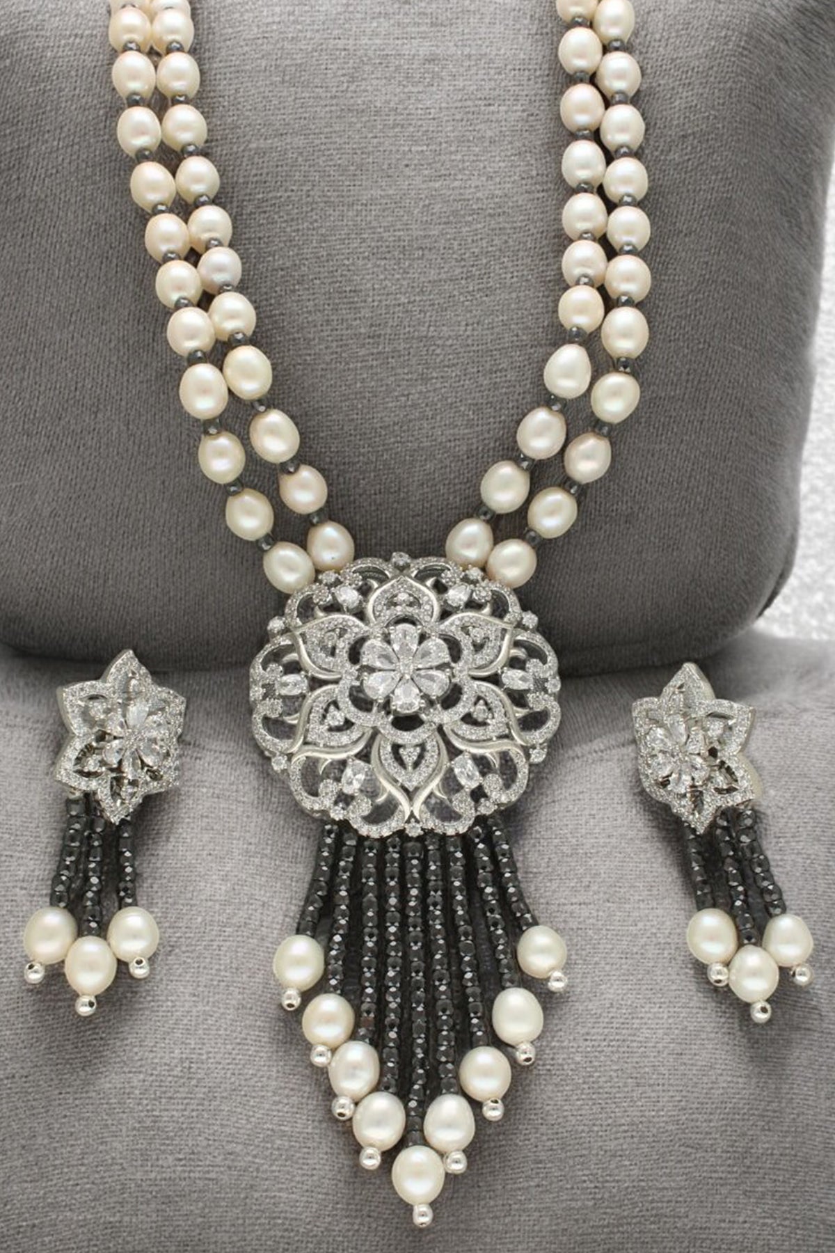 Silver & White Pearls Jewellery