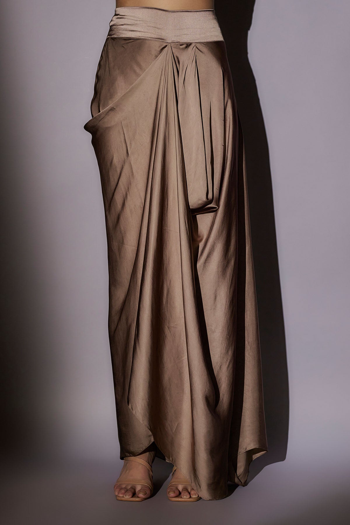 Skin Embroidered Long Cape Set