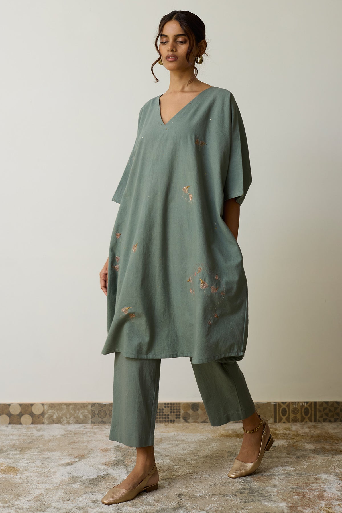 Teal Green Thread Kurta & Pants
